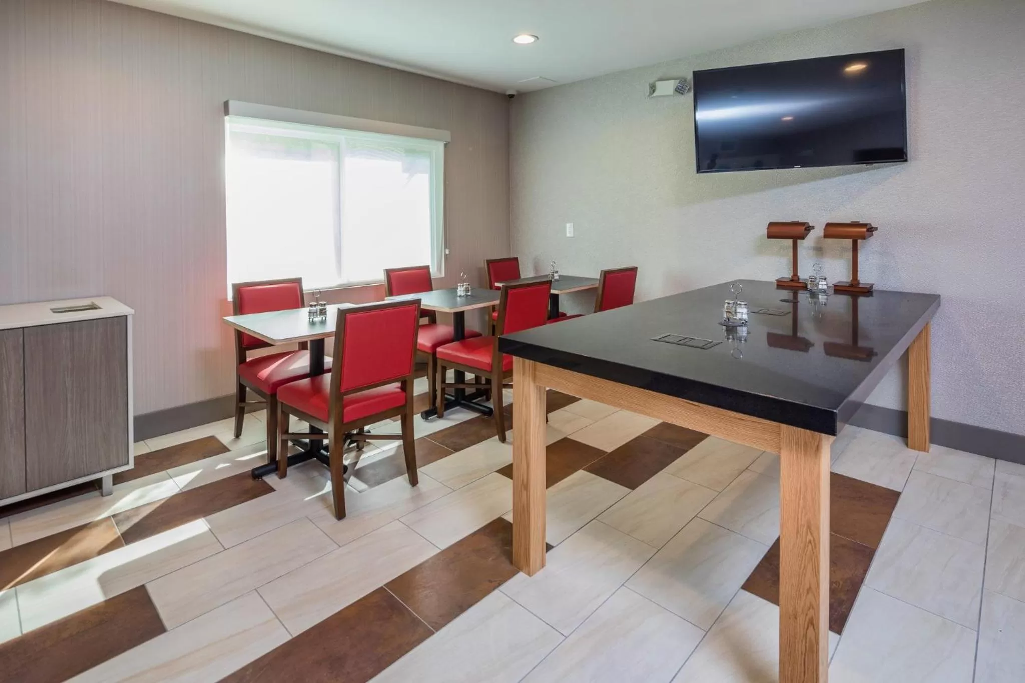 Breakfast in Holiday Inn Express - Sunnyvale - Silicon Valley by IHG