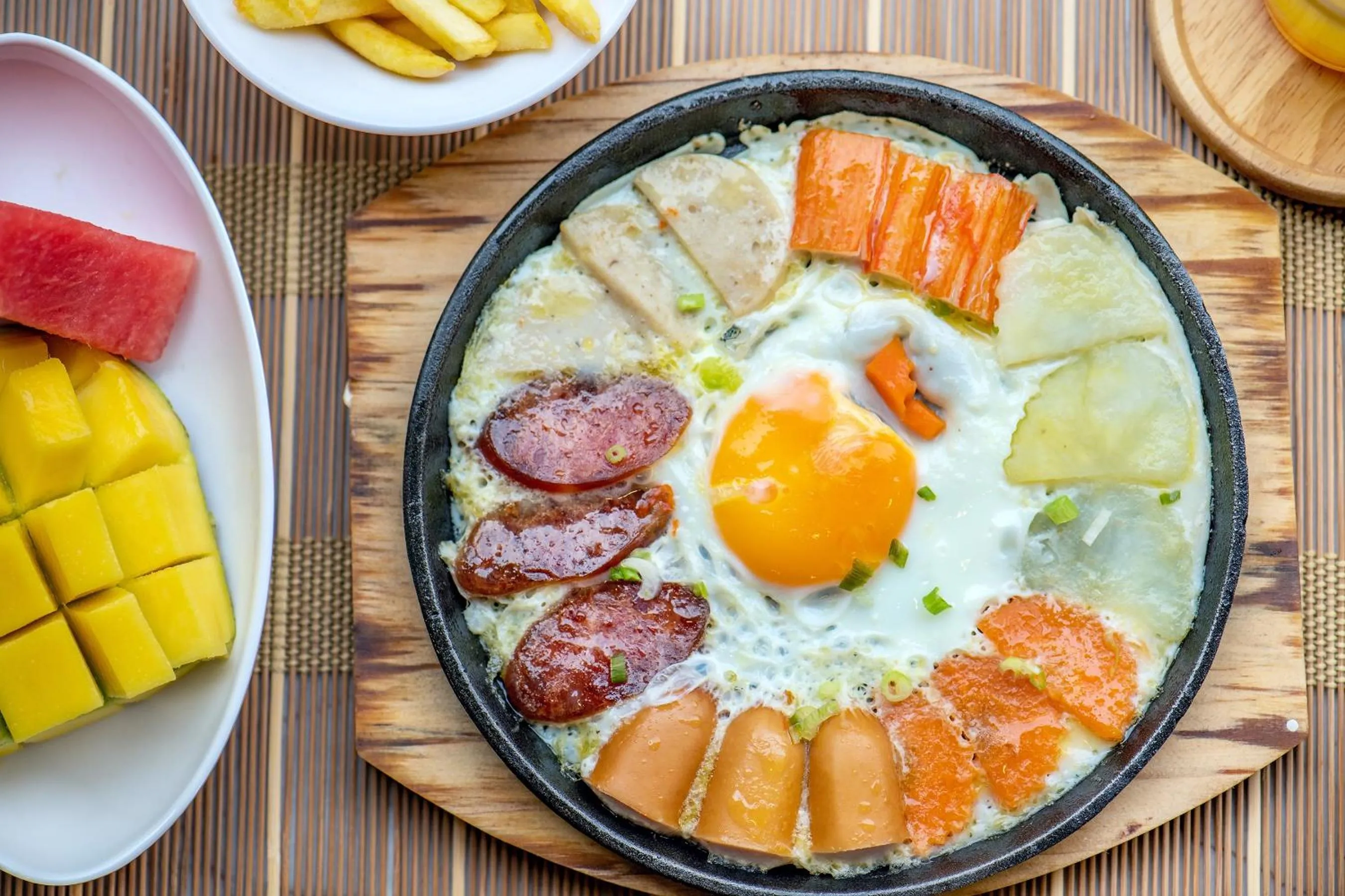 Food in De Lavender Bangkok Hotel