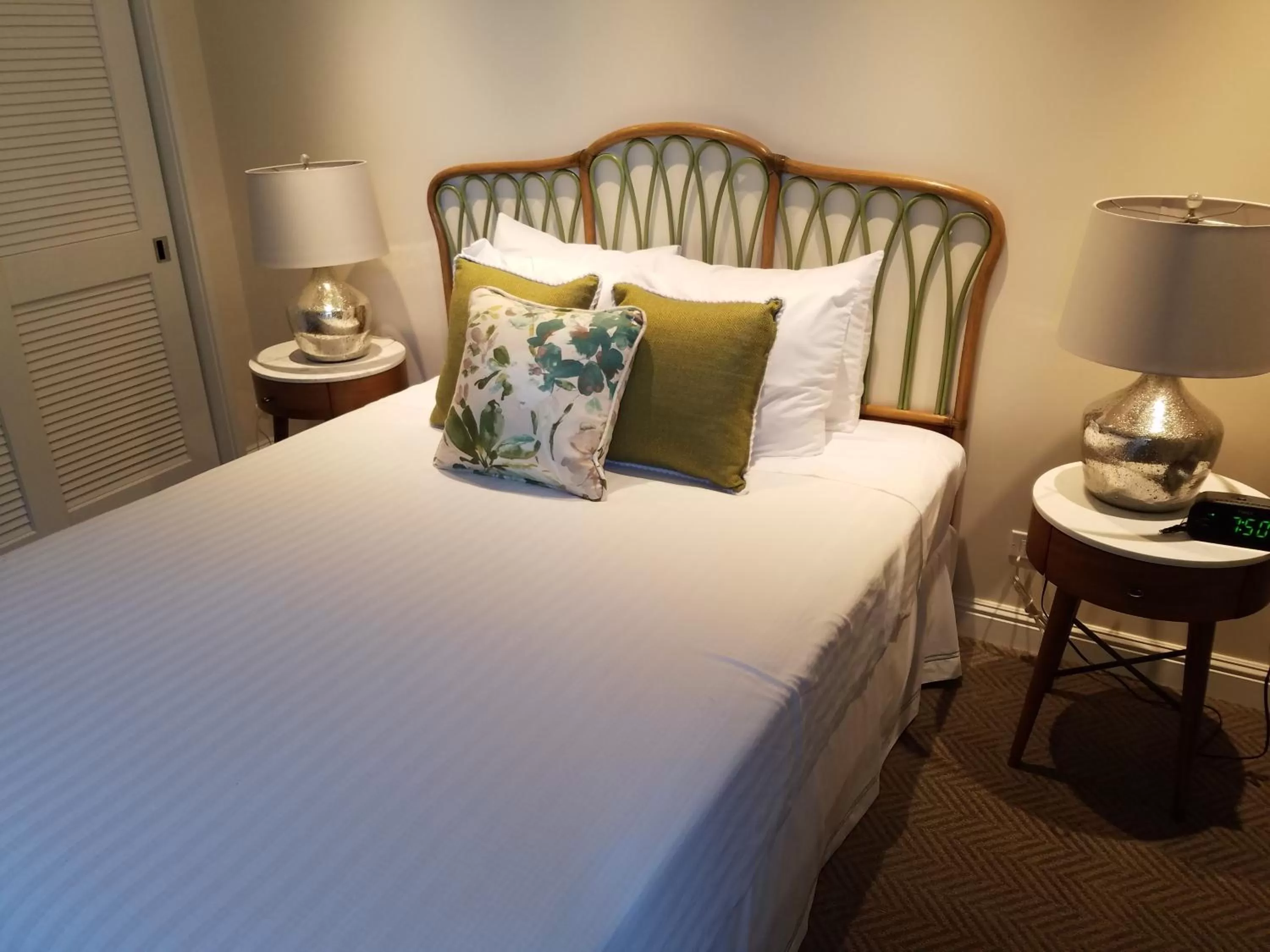 Bedroom, Bed in Imperial Hawaii Resort