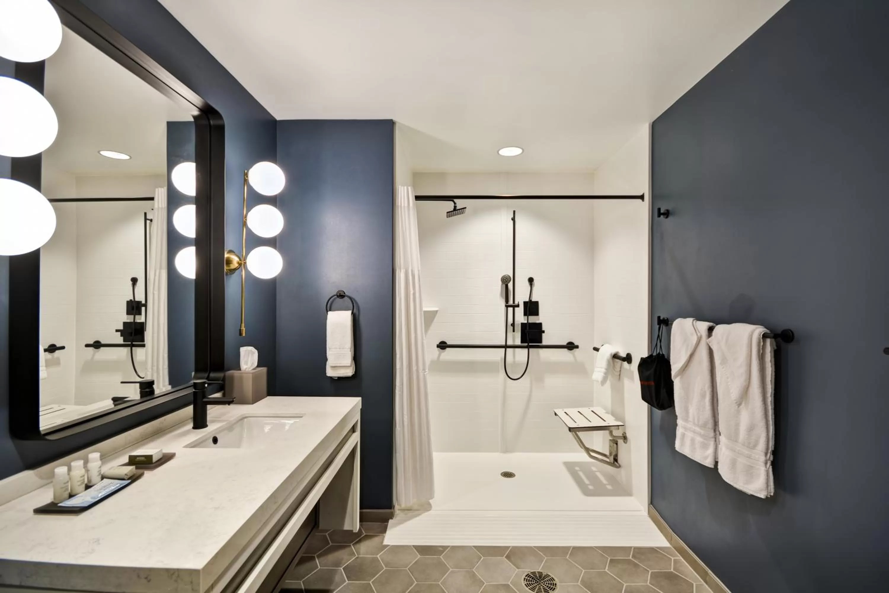 Photo of the whole room in Hotel Indigo Kansas City - The Crossroads by IHG