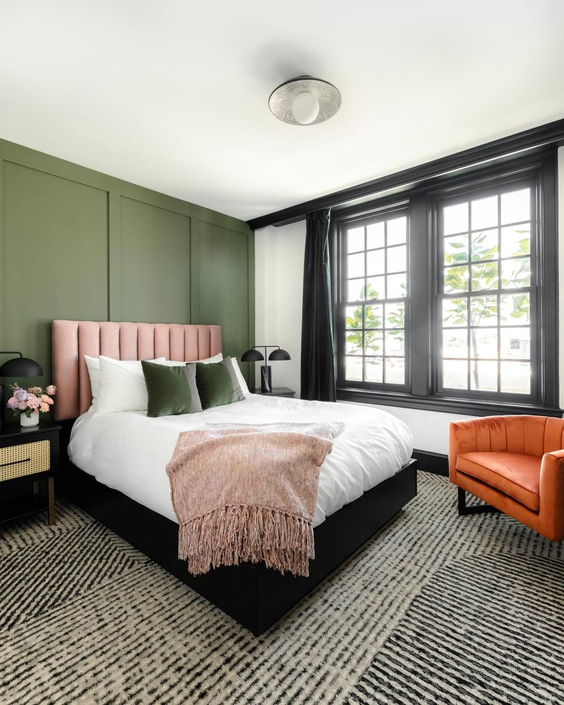 Bed in Hotel Thaxter