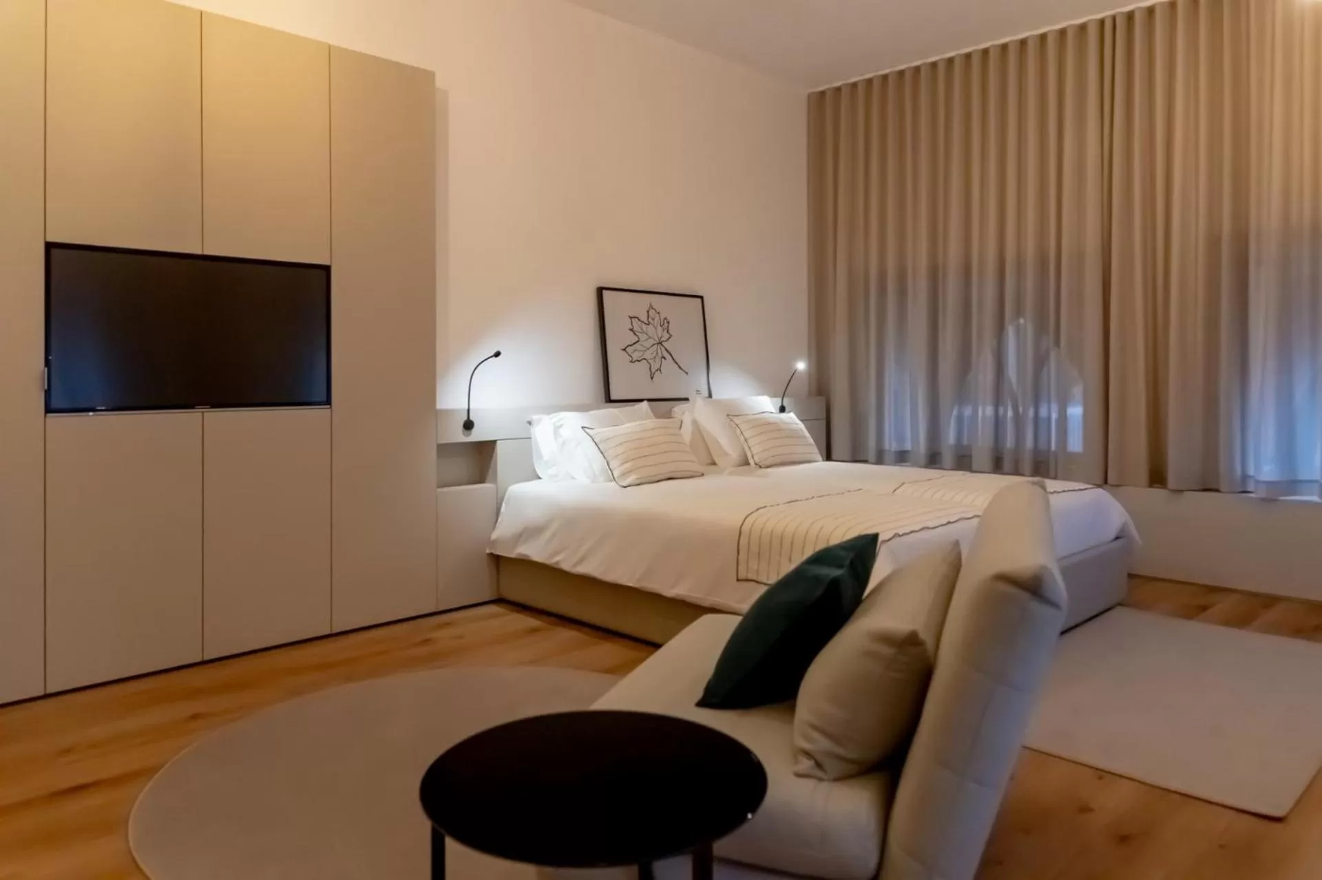 Bedroom, Bed in Camões Apartments