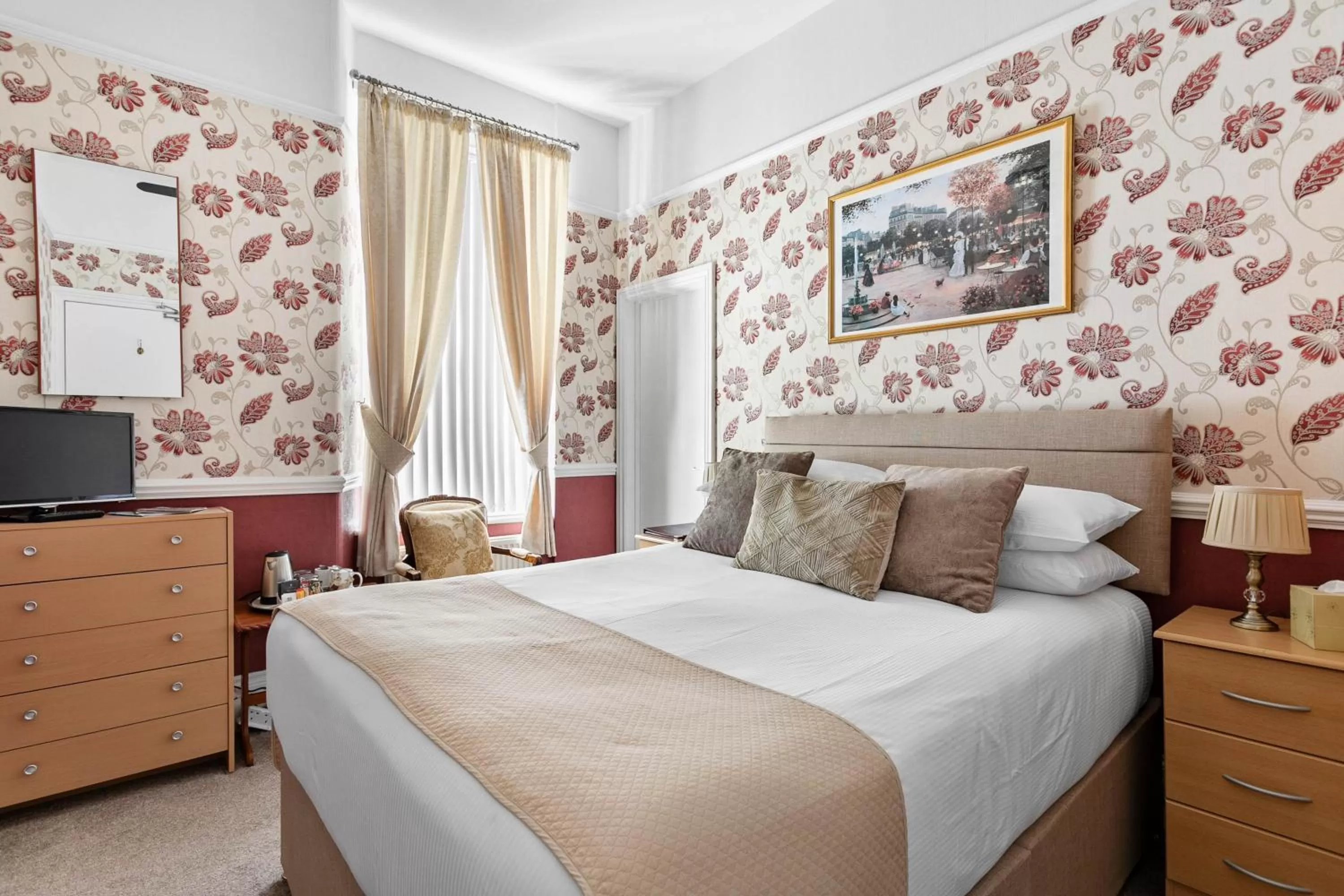 Bedroom, Bed in Melba House