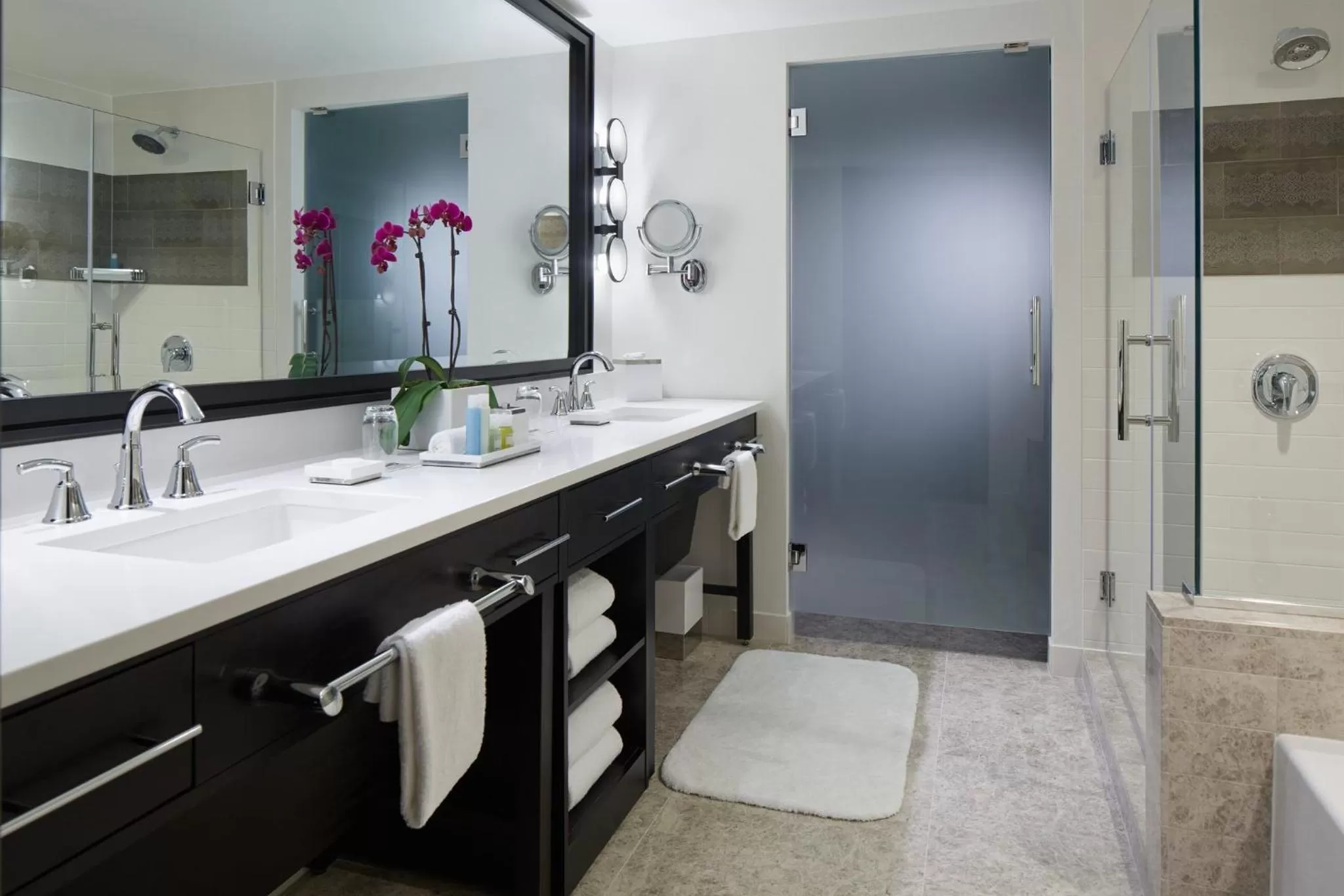 Bathroom in Loews Chicago Hotel