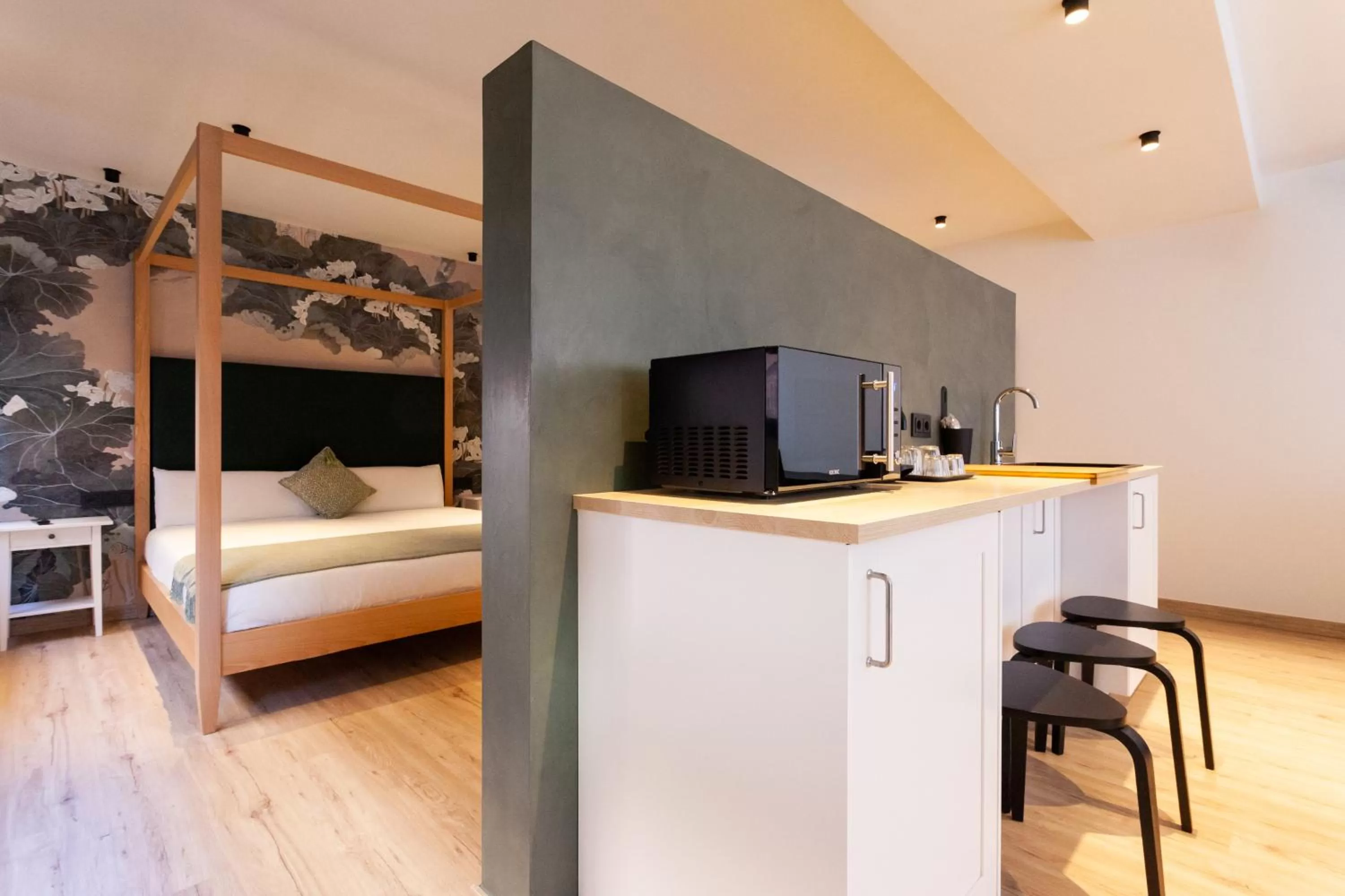 Coffee/tea facilities, Bed in Welldone Sierpes Boutique