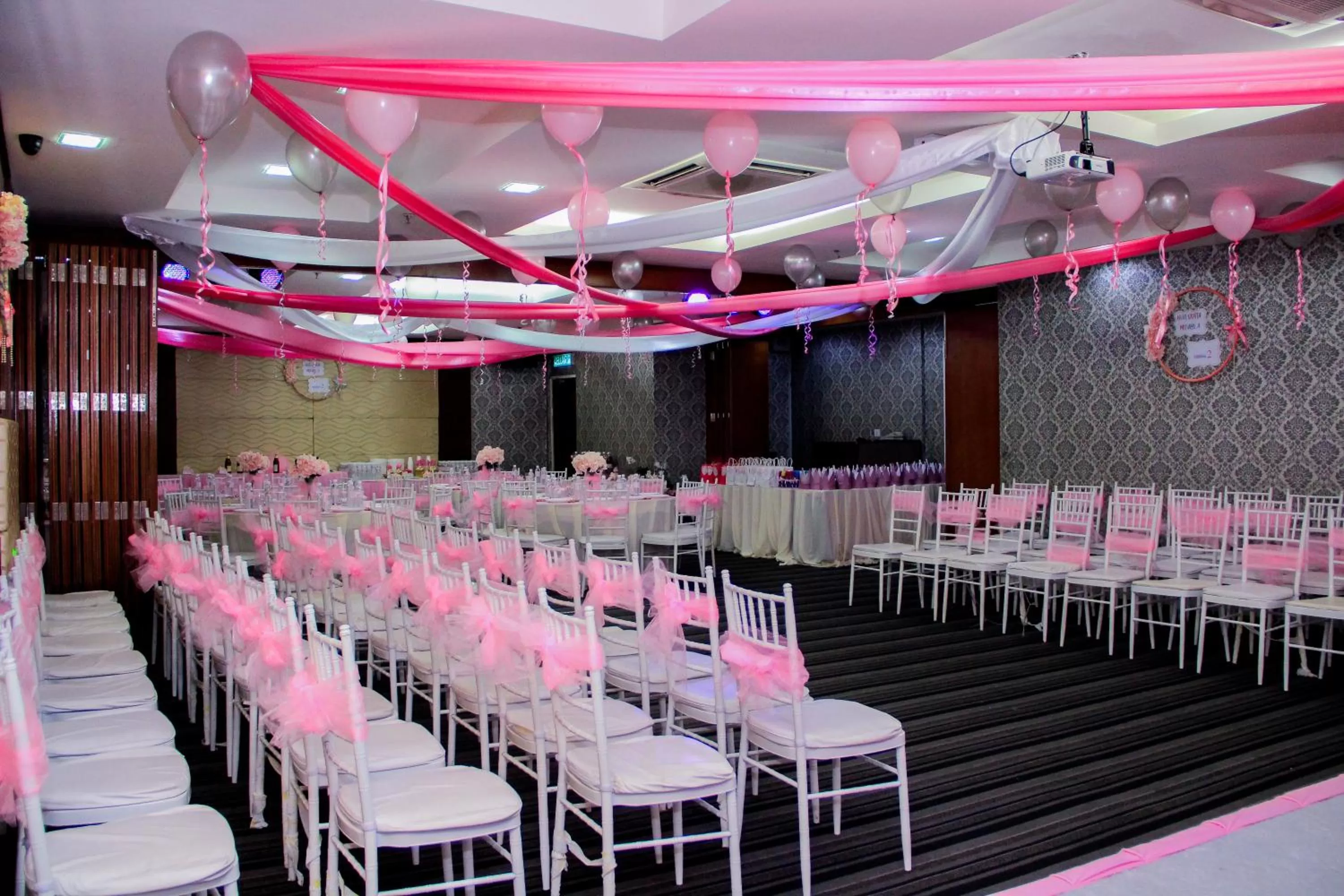 Banquet/Function facilities in Shervinton Executive Boutique Hotel
