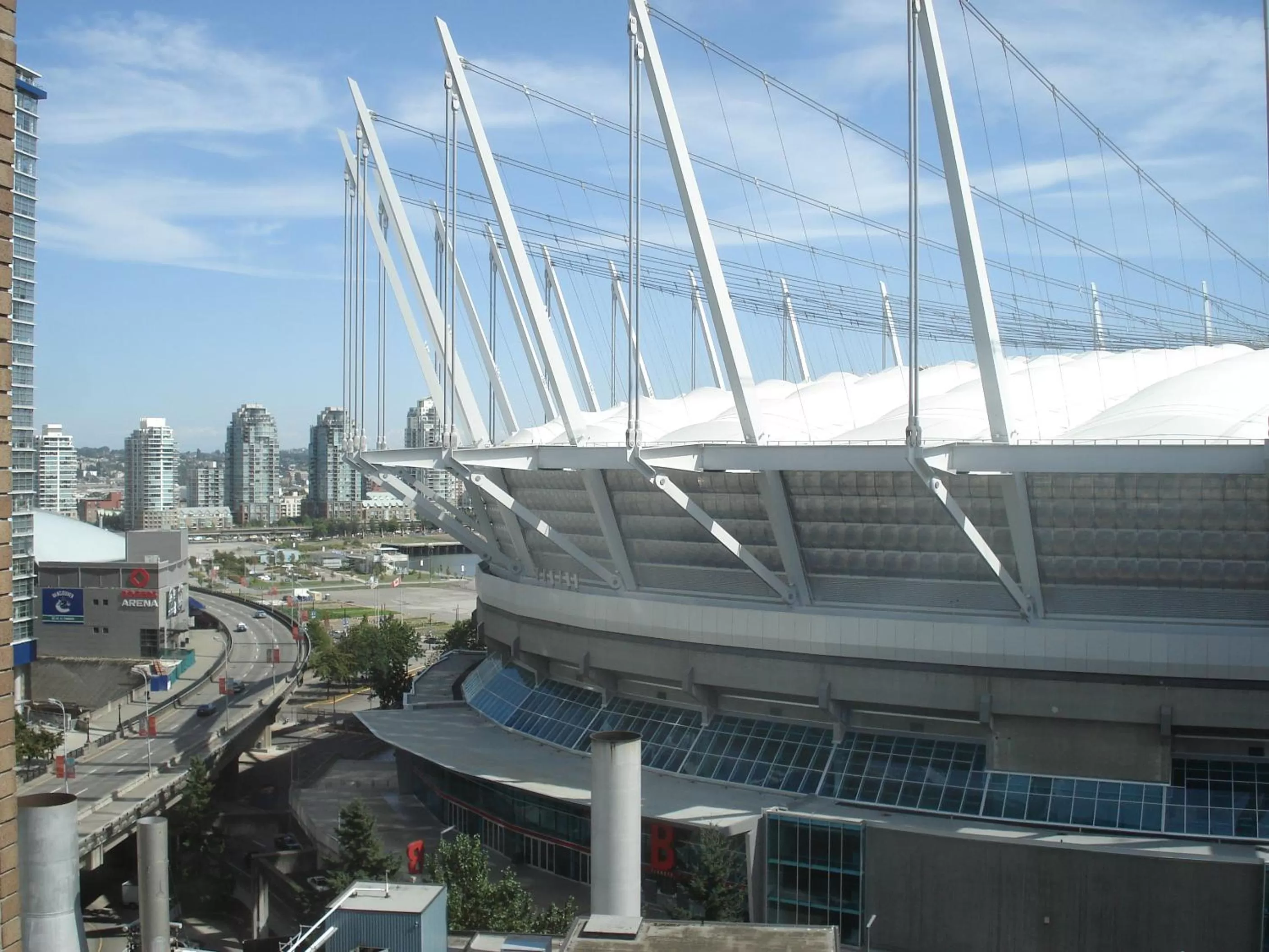 Area and facilities in YWCA Hotel Vancouver