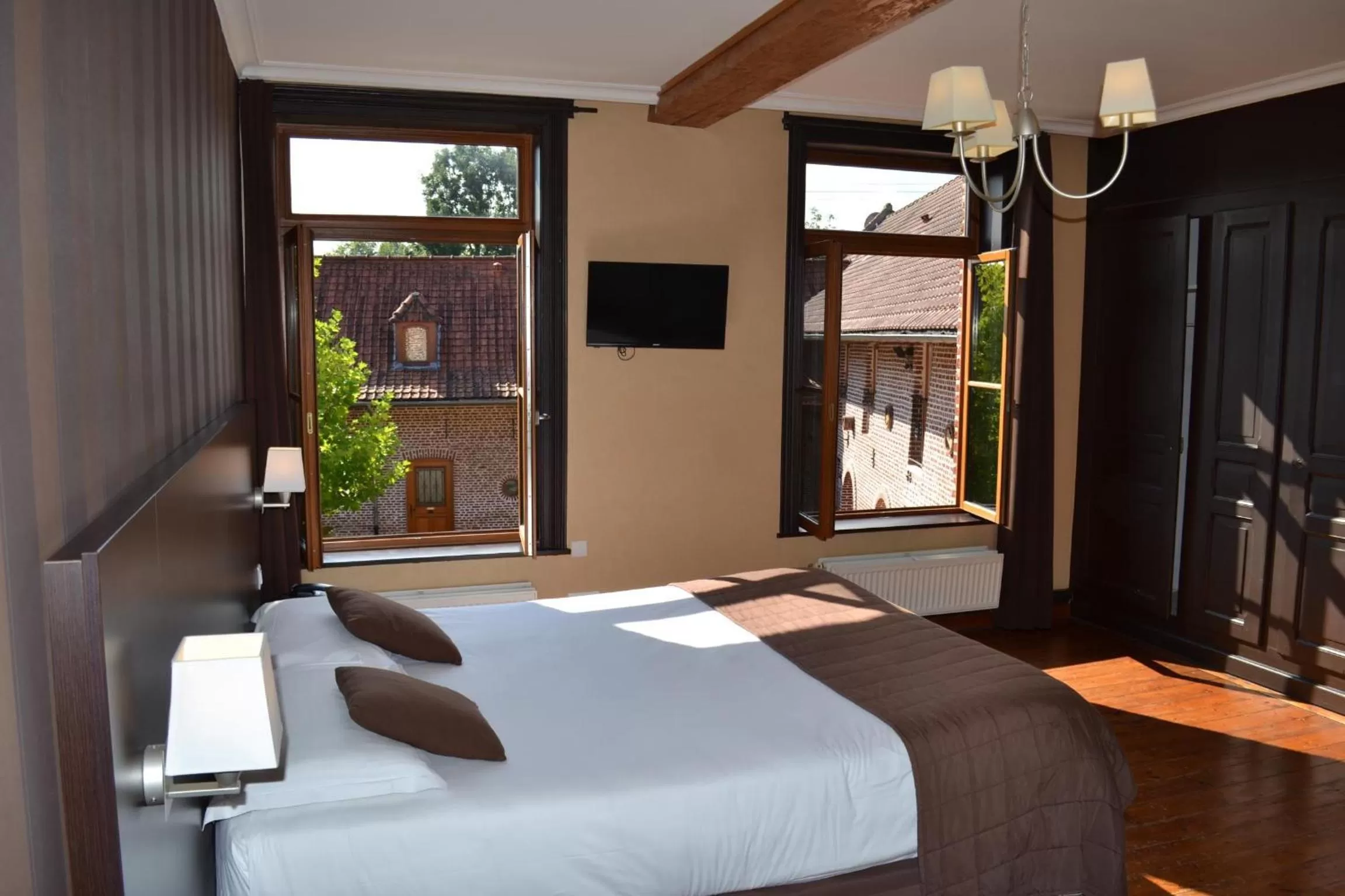 Bedroom, Bed in Le Domaine des Cigognes