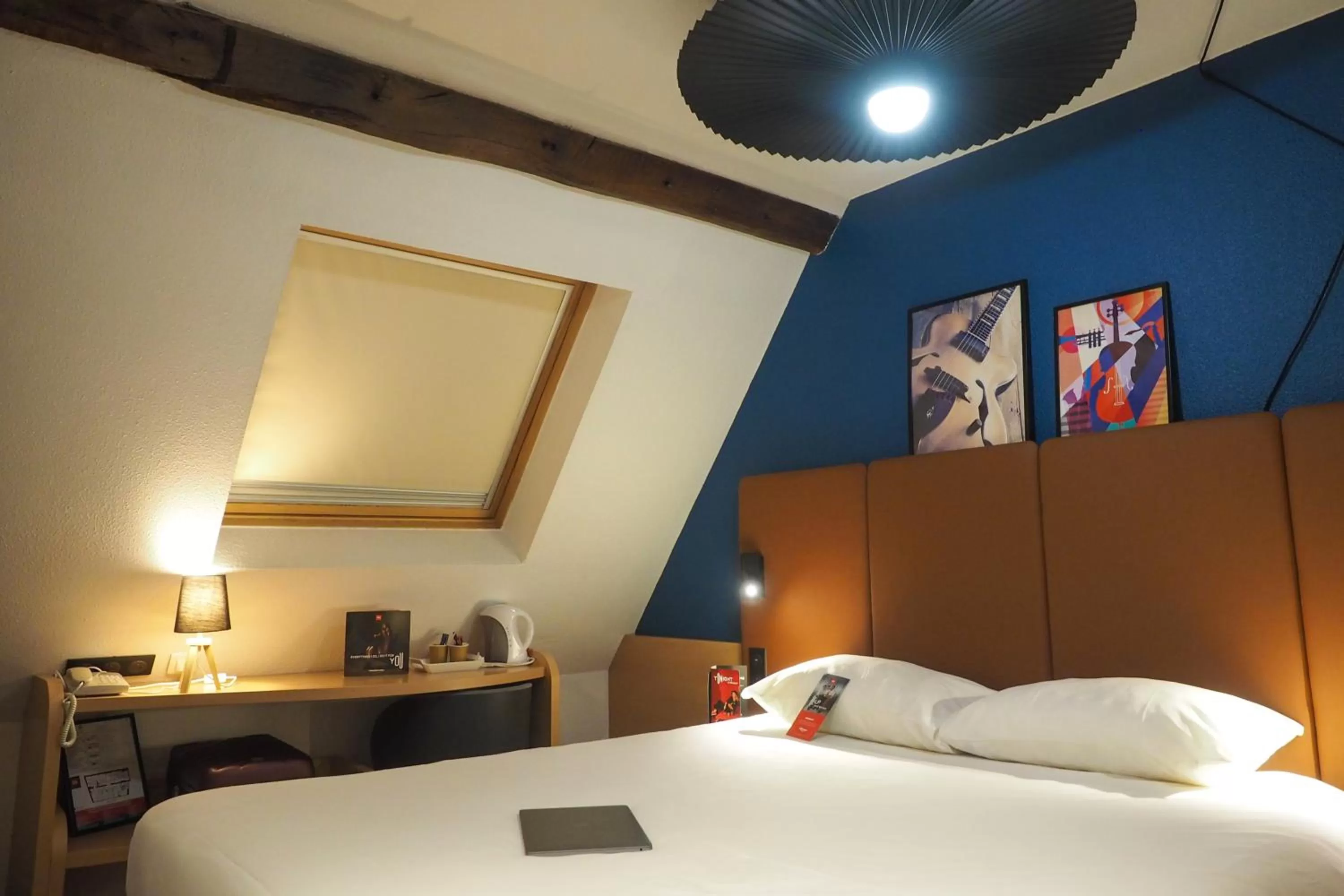 Bedroom, Bed in ibis Douai Centre