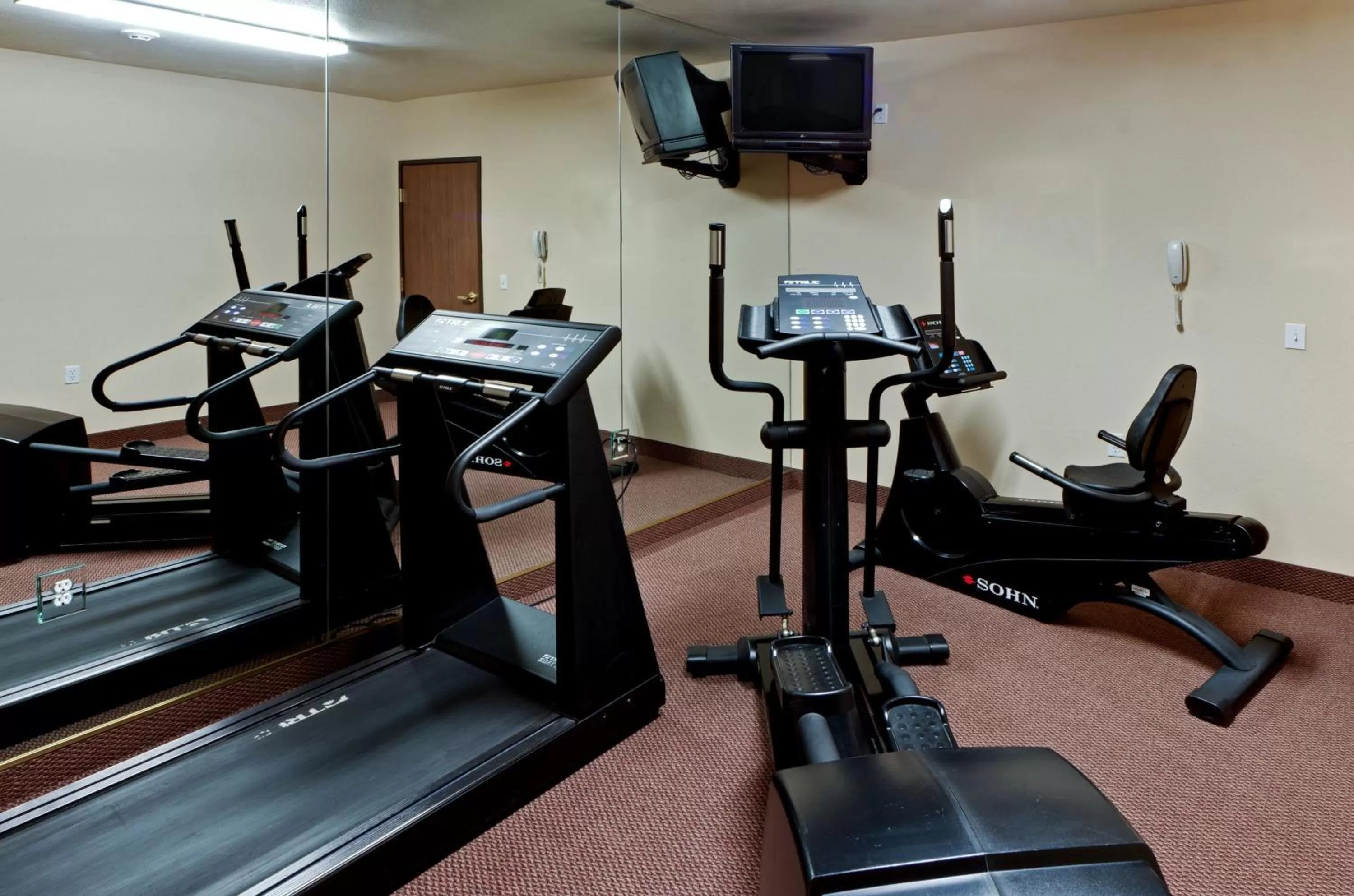 Fitness centre/facilities in Hawthorn Suites Las Vegas
