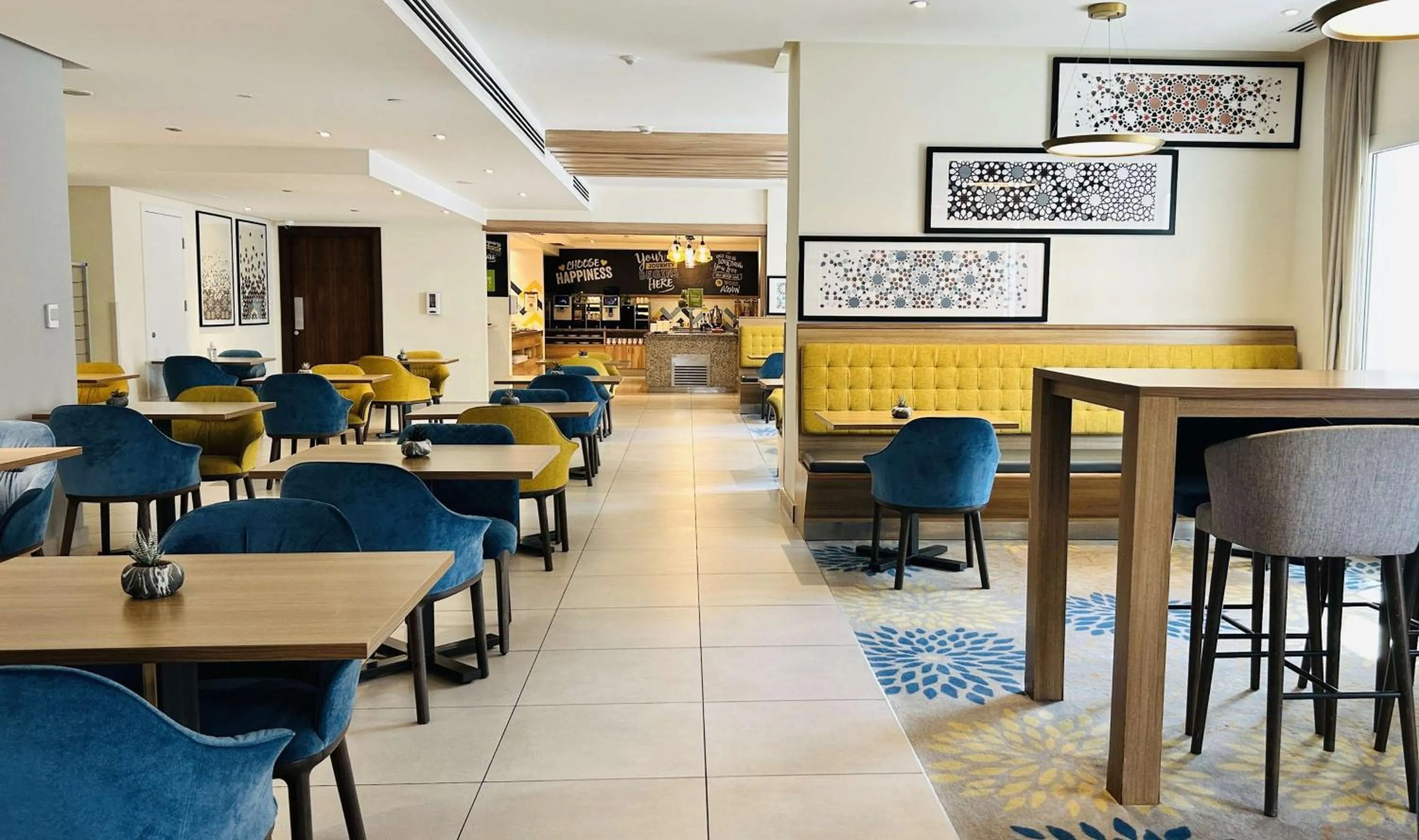 Restaurant/places to eat in Hampton By Hilton Dubai Al Barsha