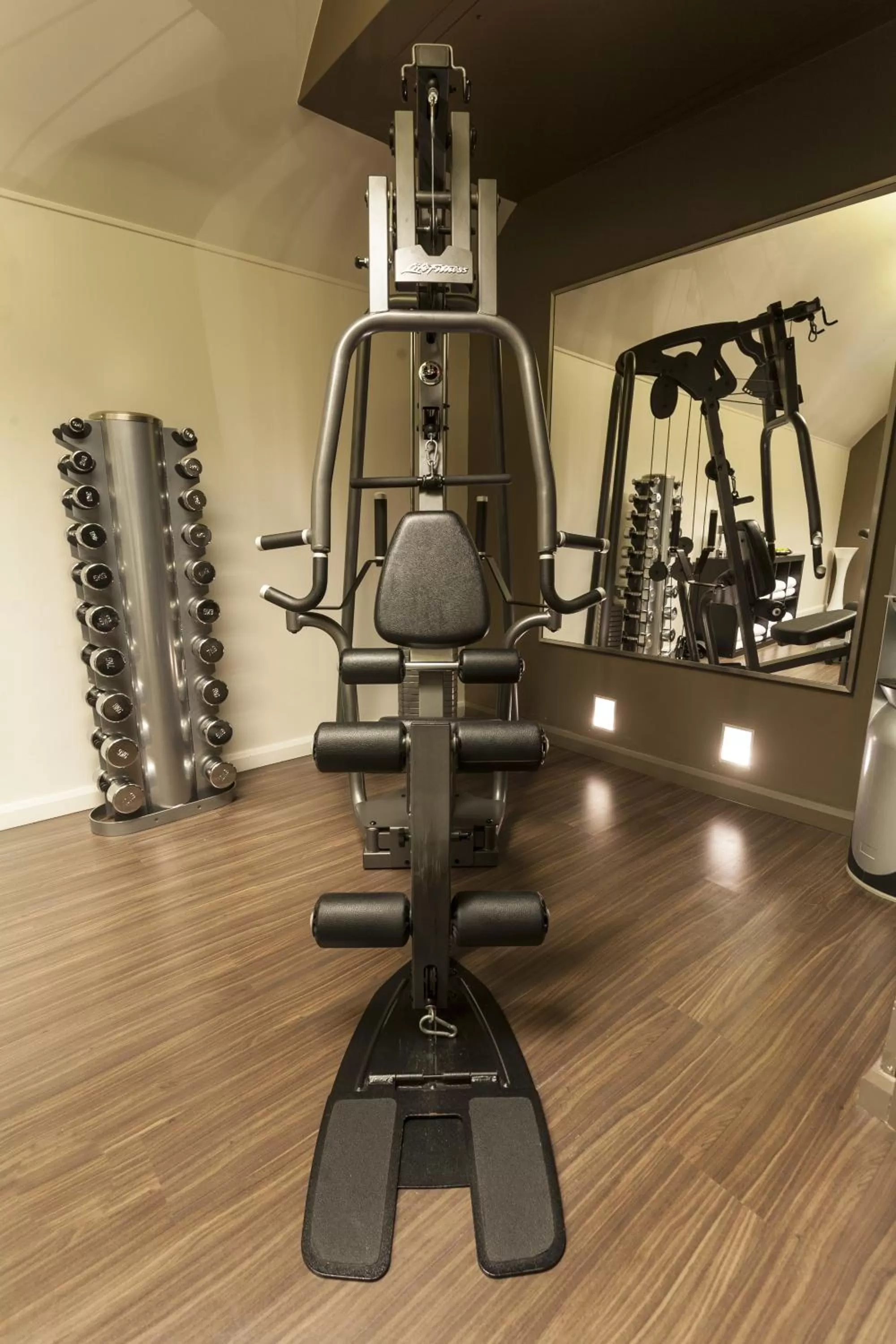 Fitness centre/facilities in Hôtel Duo