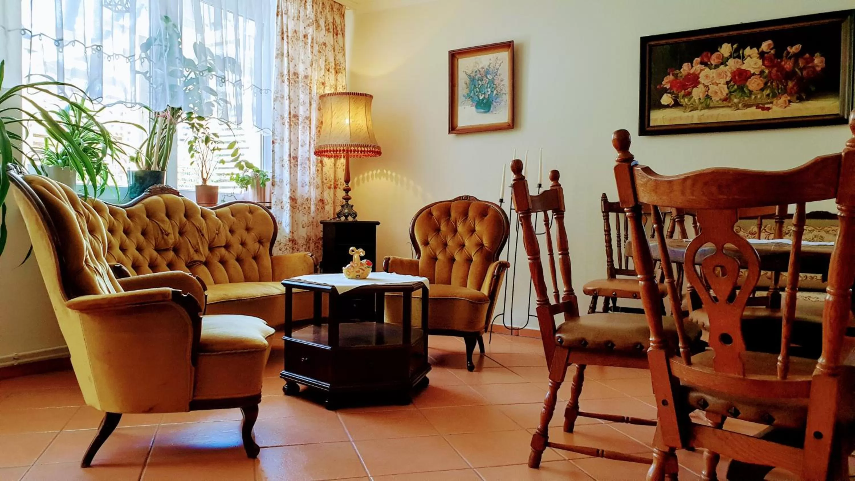 Communal lounge/ TV room in Willa Joka