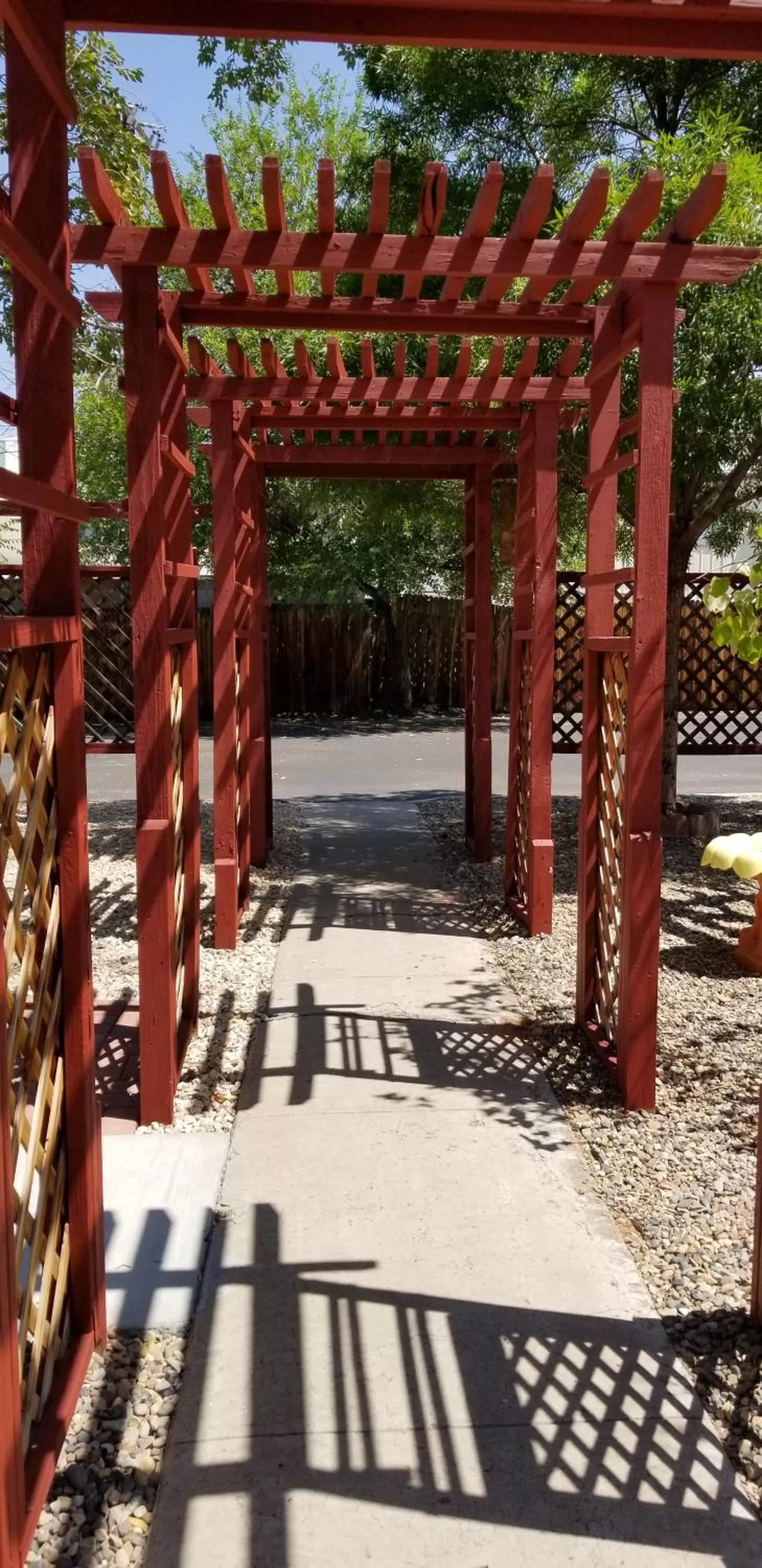 Patio in 1 or 3 Bedroom Apartment with Full Kitchen