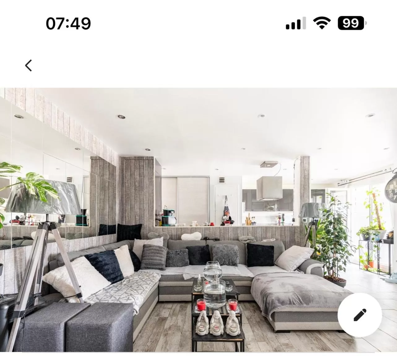 Seating Area in Chambre cosy