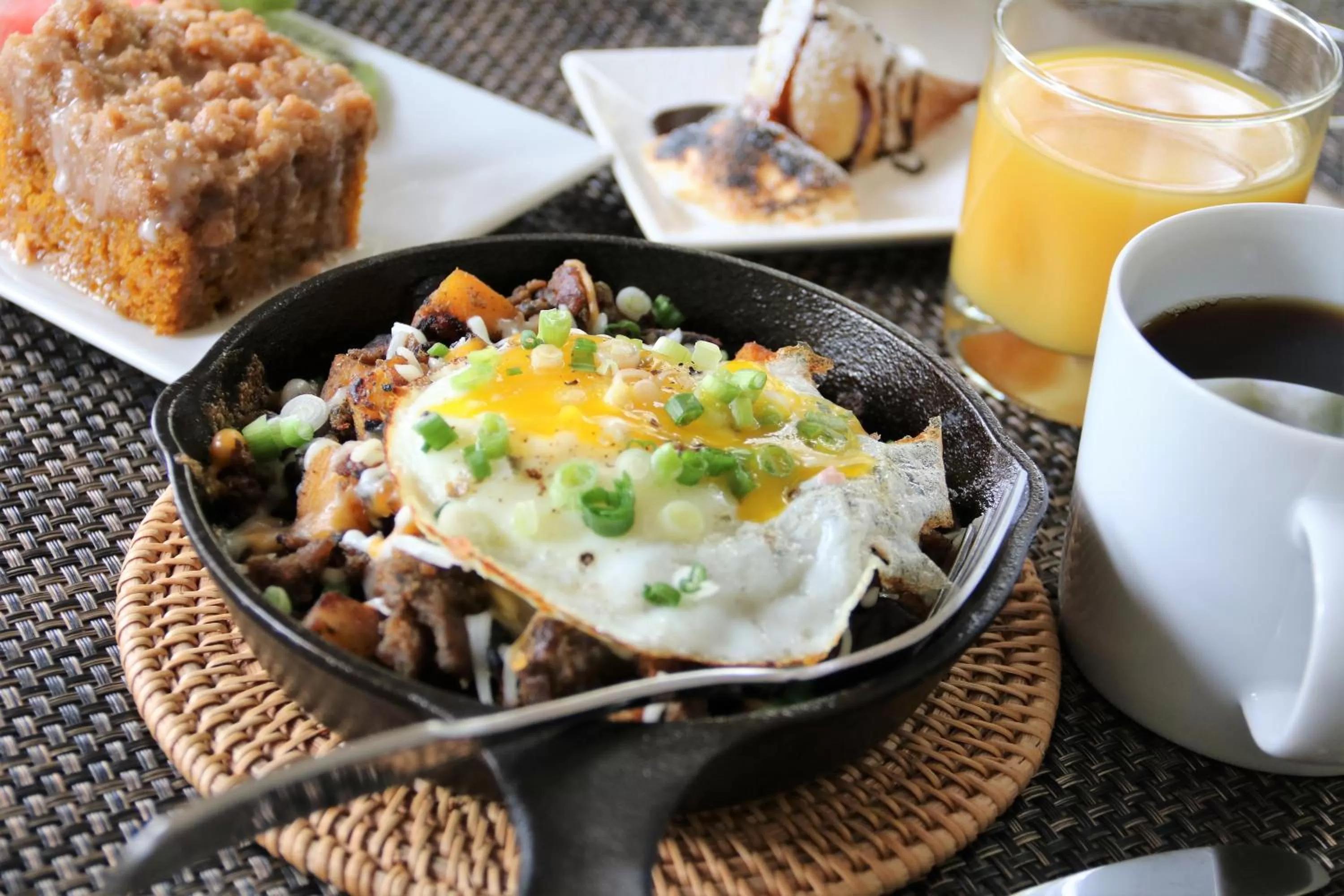 Breakfast in Sheridan House Inn- Adult Only Accommodation