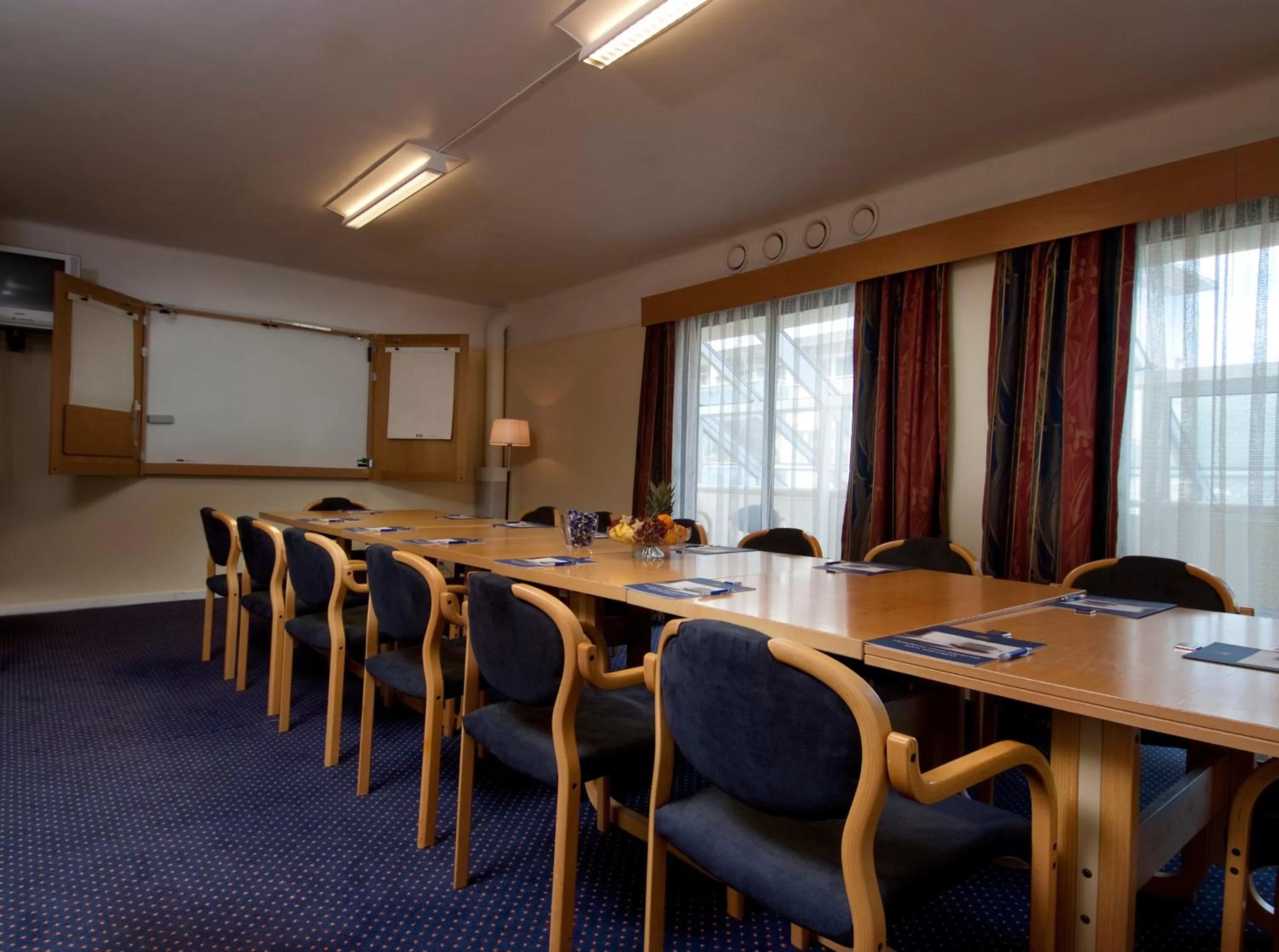 Meeting/conference room in Thon Hotel Måløy
