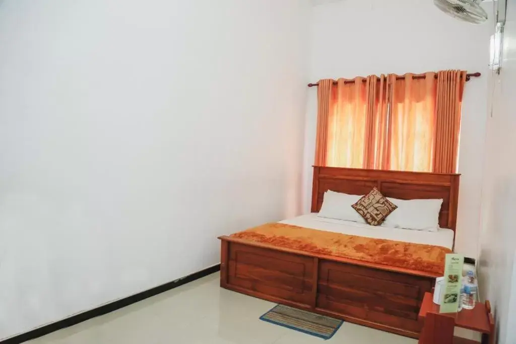 Budget Double Room in Mount Palace Budget Double Room in Mount Palace