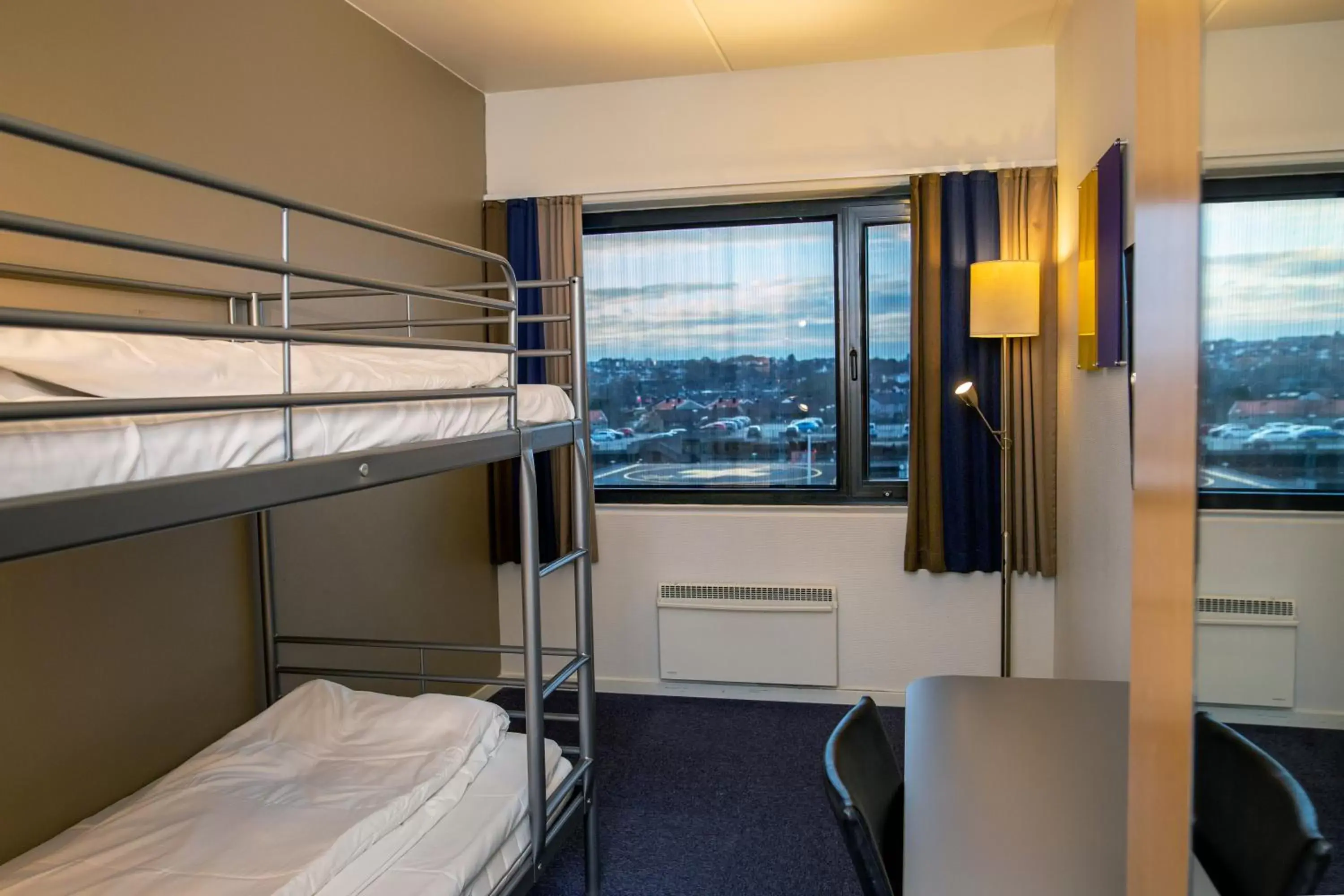 Budget Twin Room in St Svithun Hotel Budget Twin Room in St Svithun Hotel