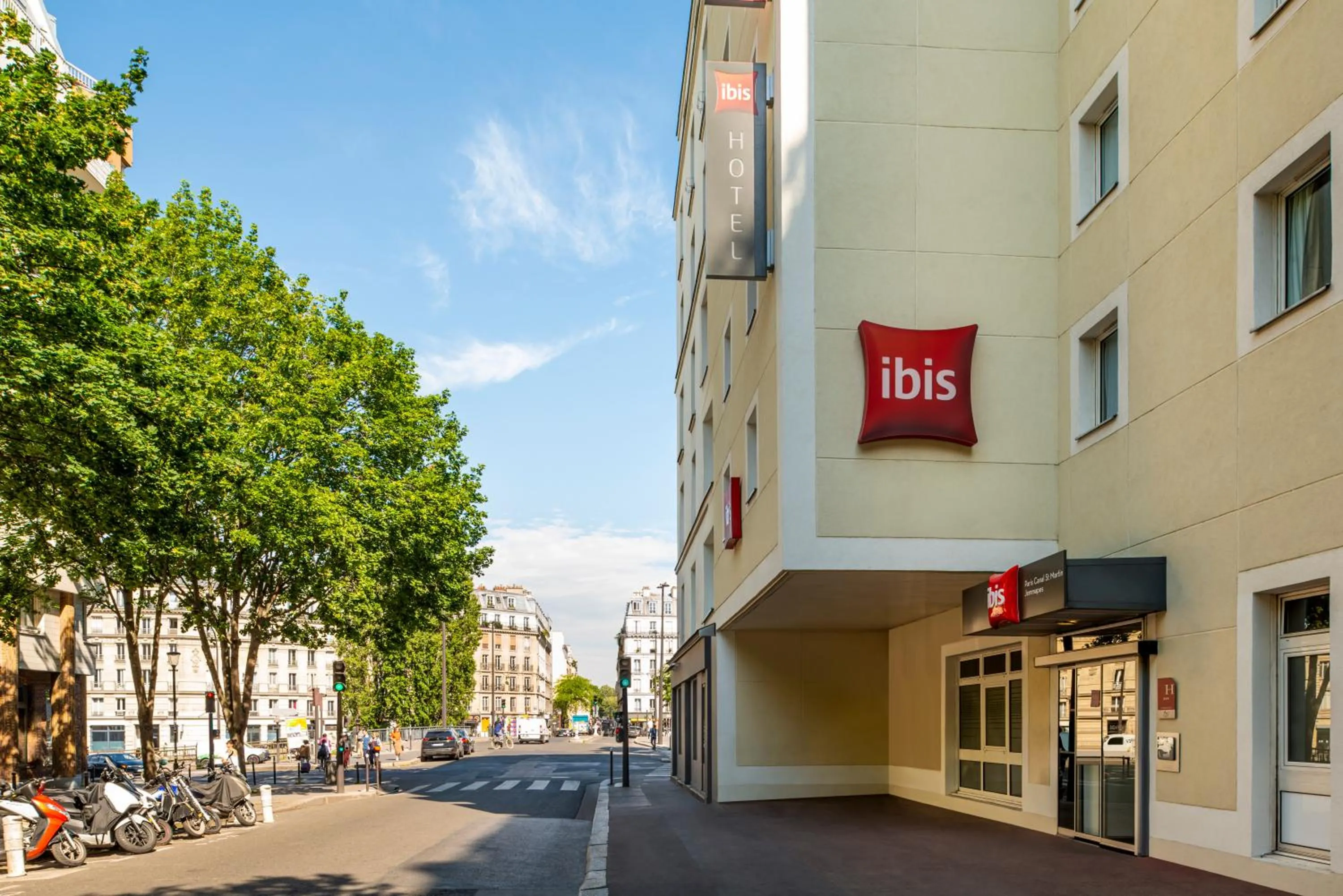 Property building in ibis Paris Canal Saint Martin
