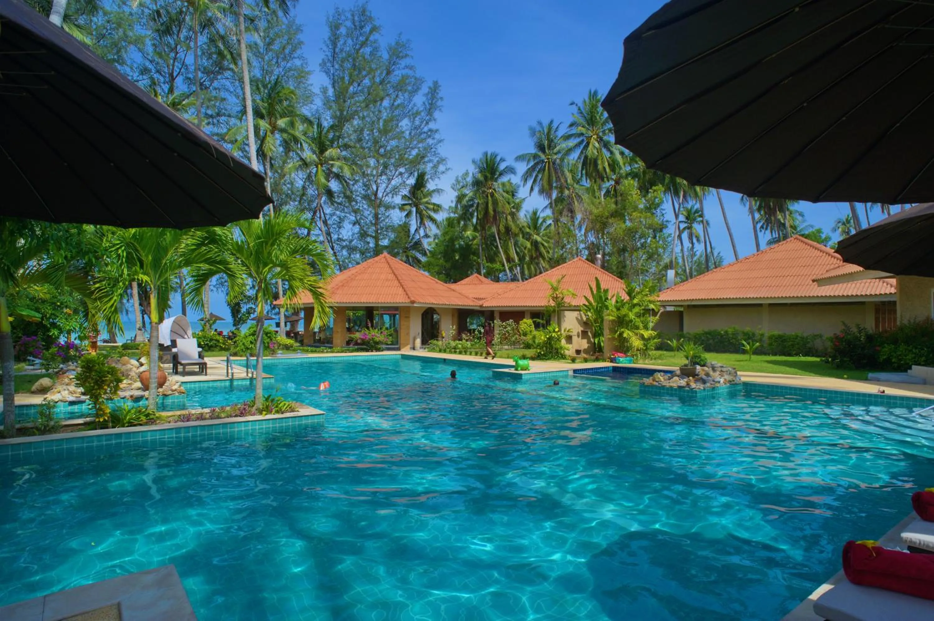 Swimming pool in The Siam Residence Boutique Resort