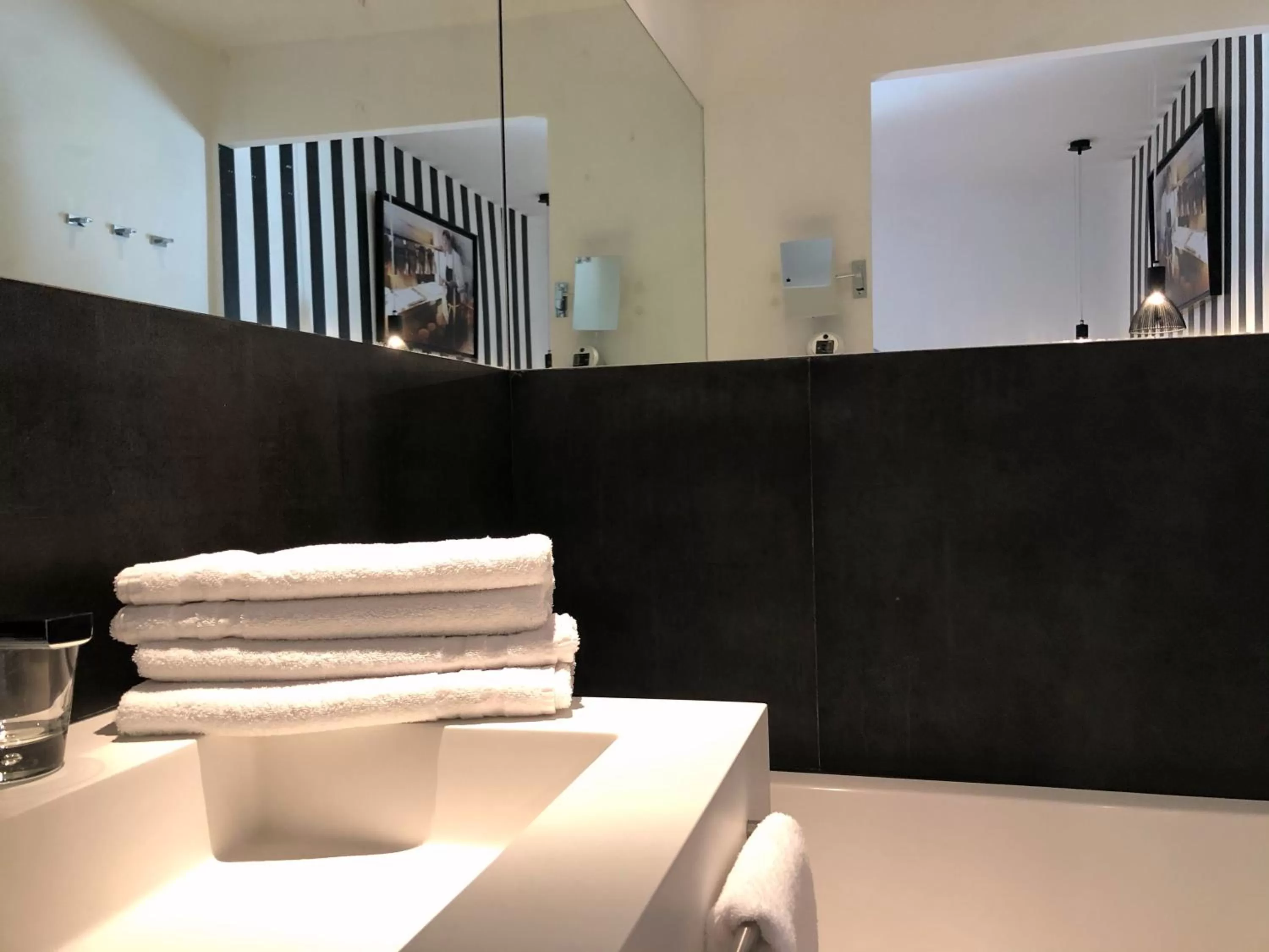 Bathroom in Le Pré du Moulin - Maison Alonso - Hôtel & Restaurant