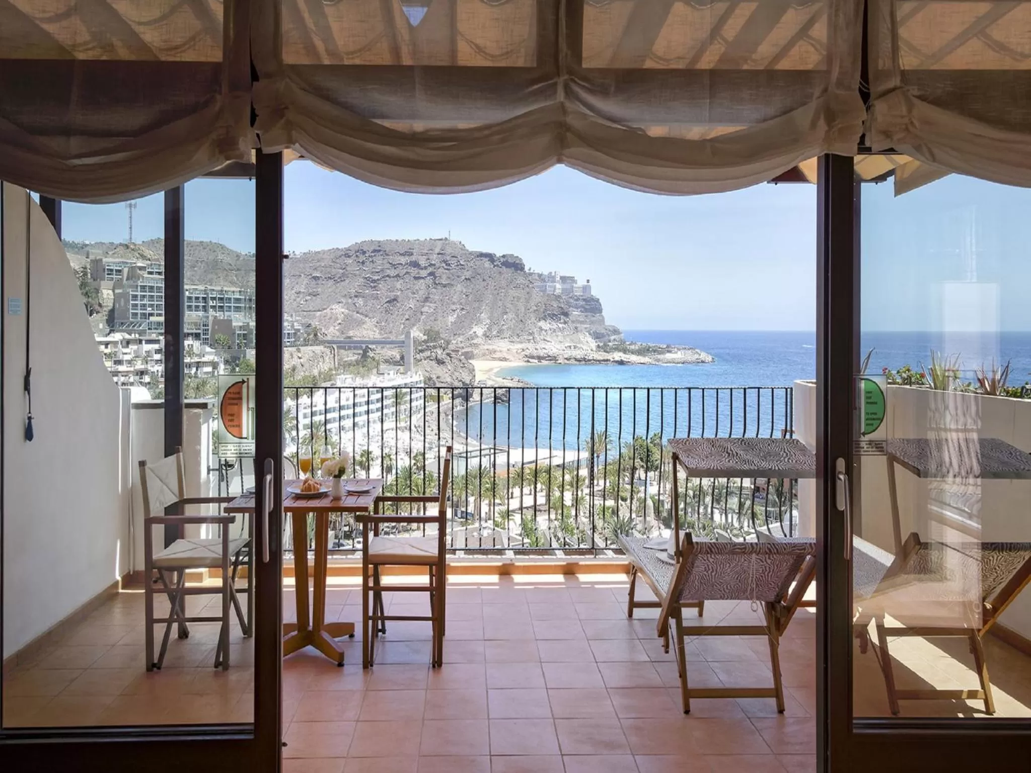 Sea view in Idyll Suites - Adults Only