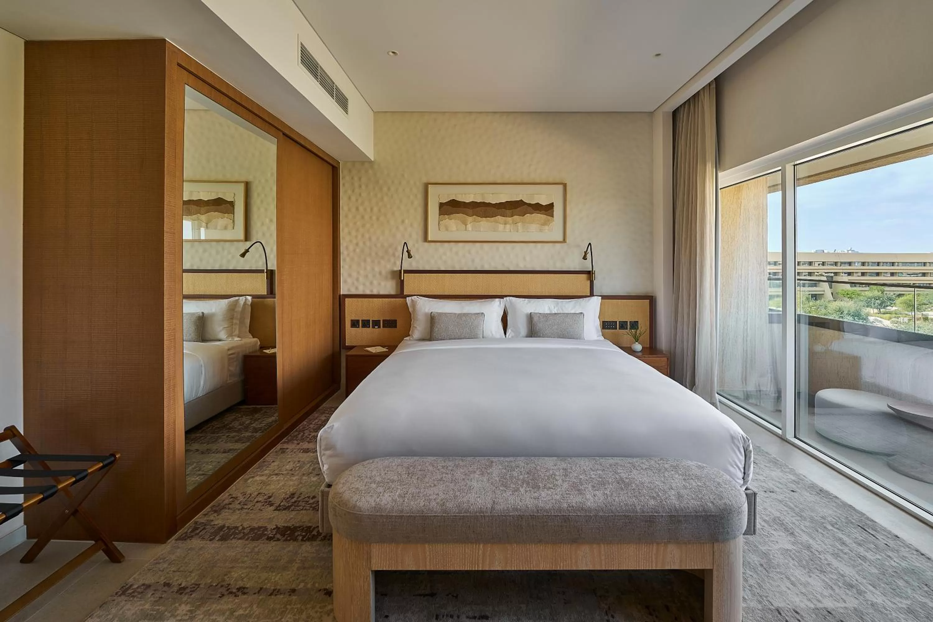Bedroom, Bed in ERTH Abu Dhabi Hotel