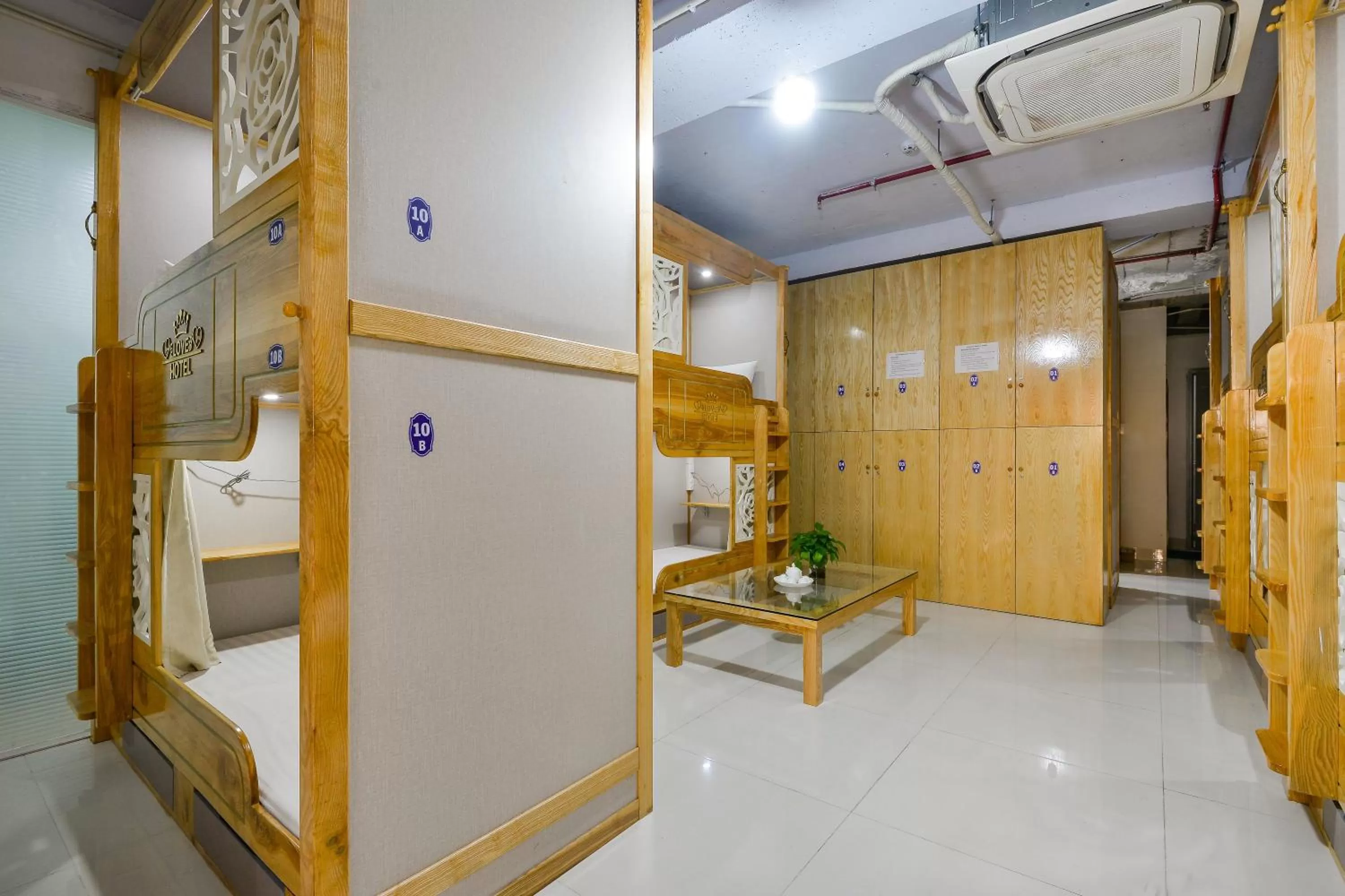 bunk bed, Lobby/Reception in Love Hotel Airport