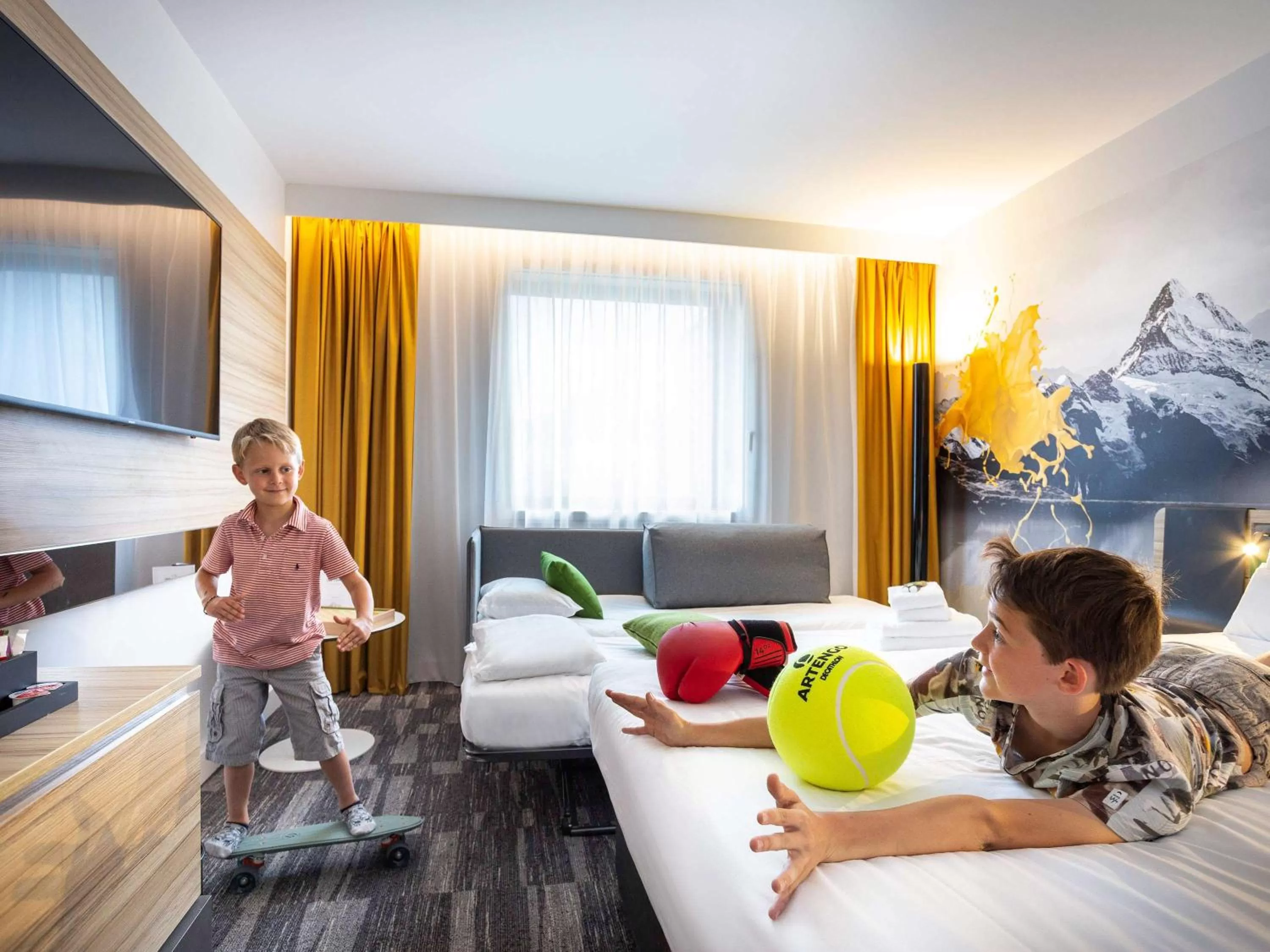 Classic Double Room with 1 Double Bed and Sofa in Novotel Annecy Centre Atria