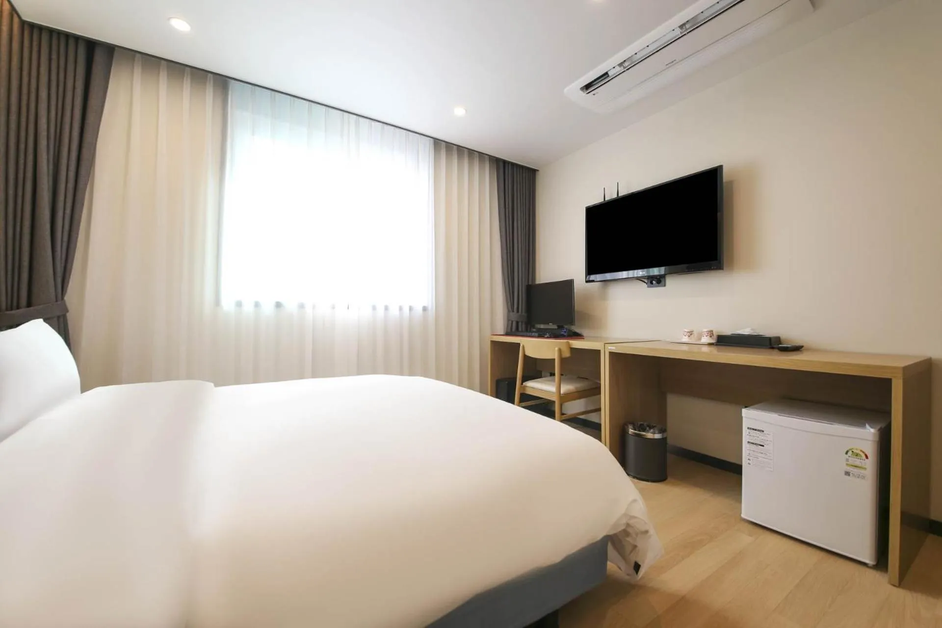 Bed in Benikea hotel