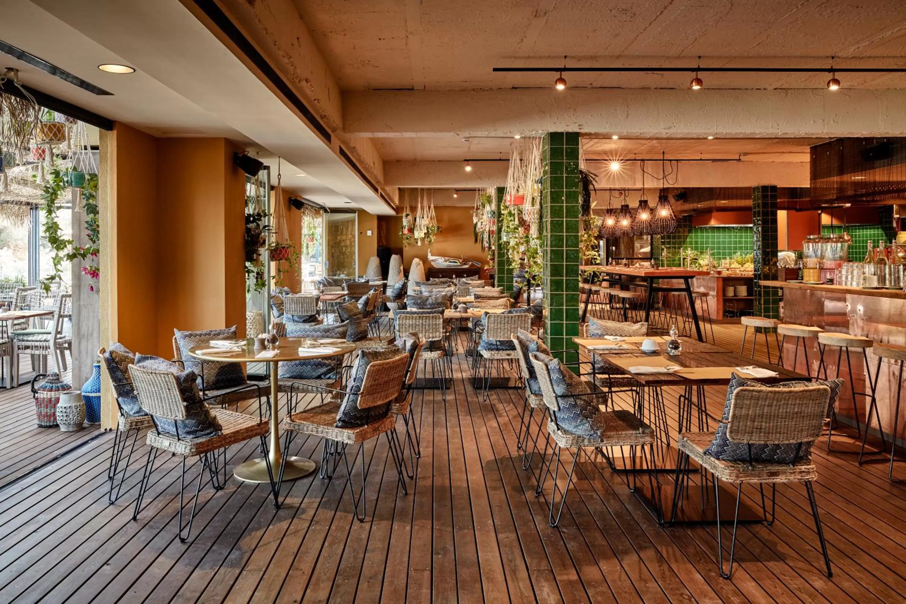 Restaurant/places to eat in Bikini Island & Mountain Port de Soller "Adults only"