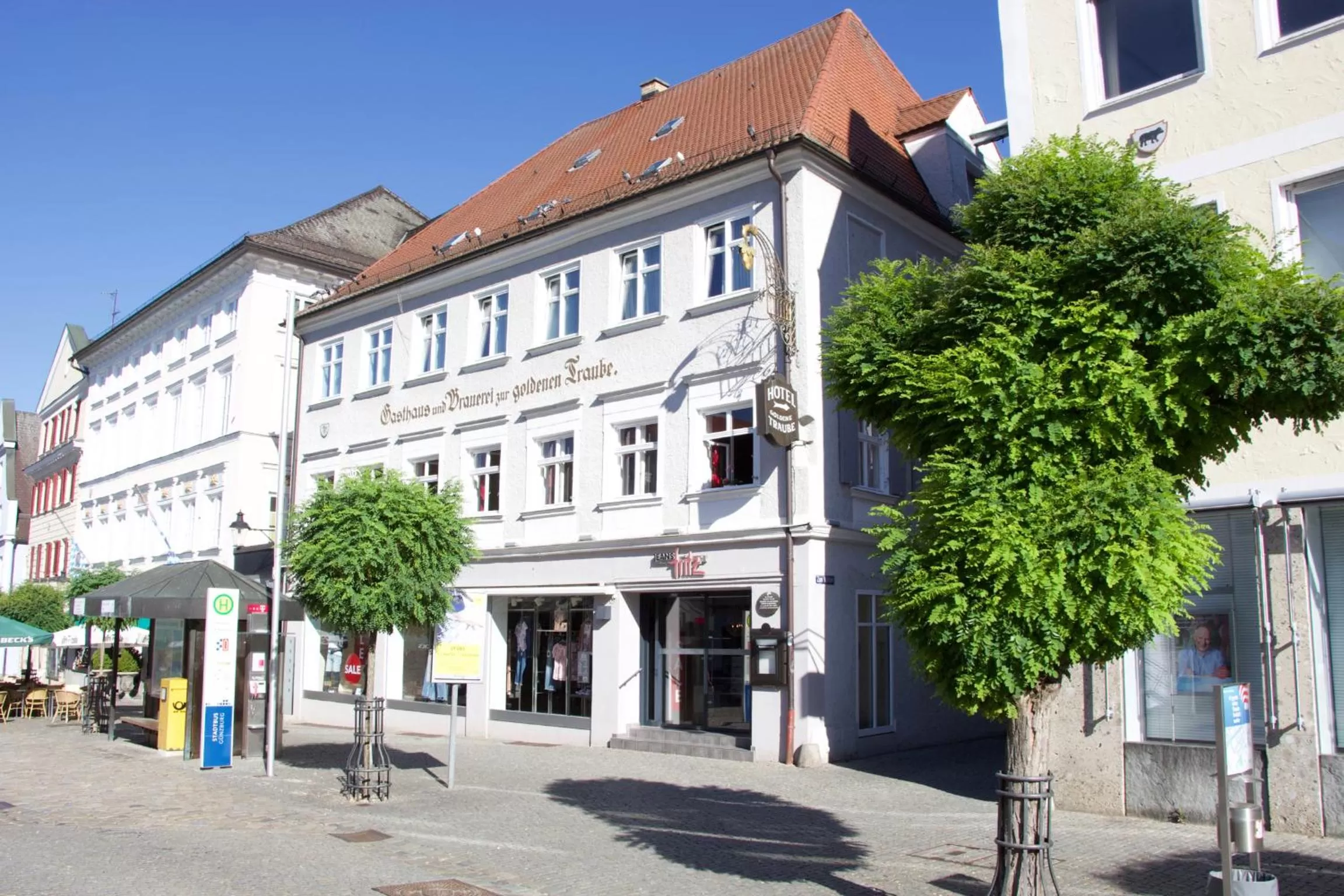 Property building in Hotel Goldene Traube