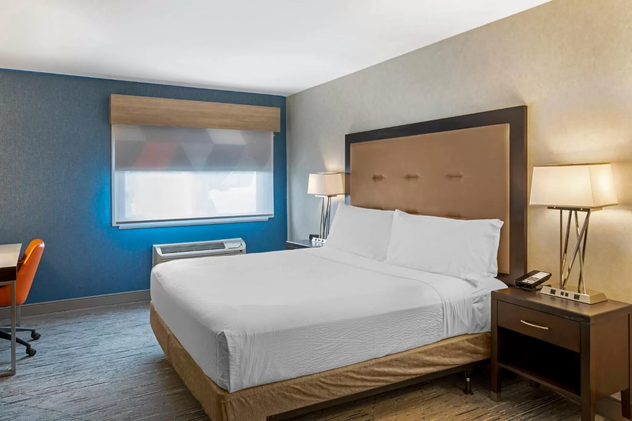 Photo of the whole room, Bed in Holiday Inn Express San Bernardino Colton by IHG