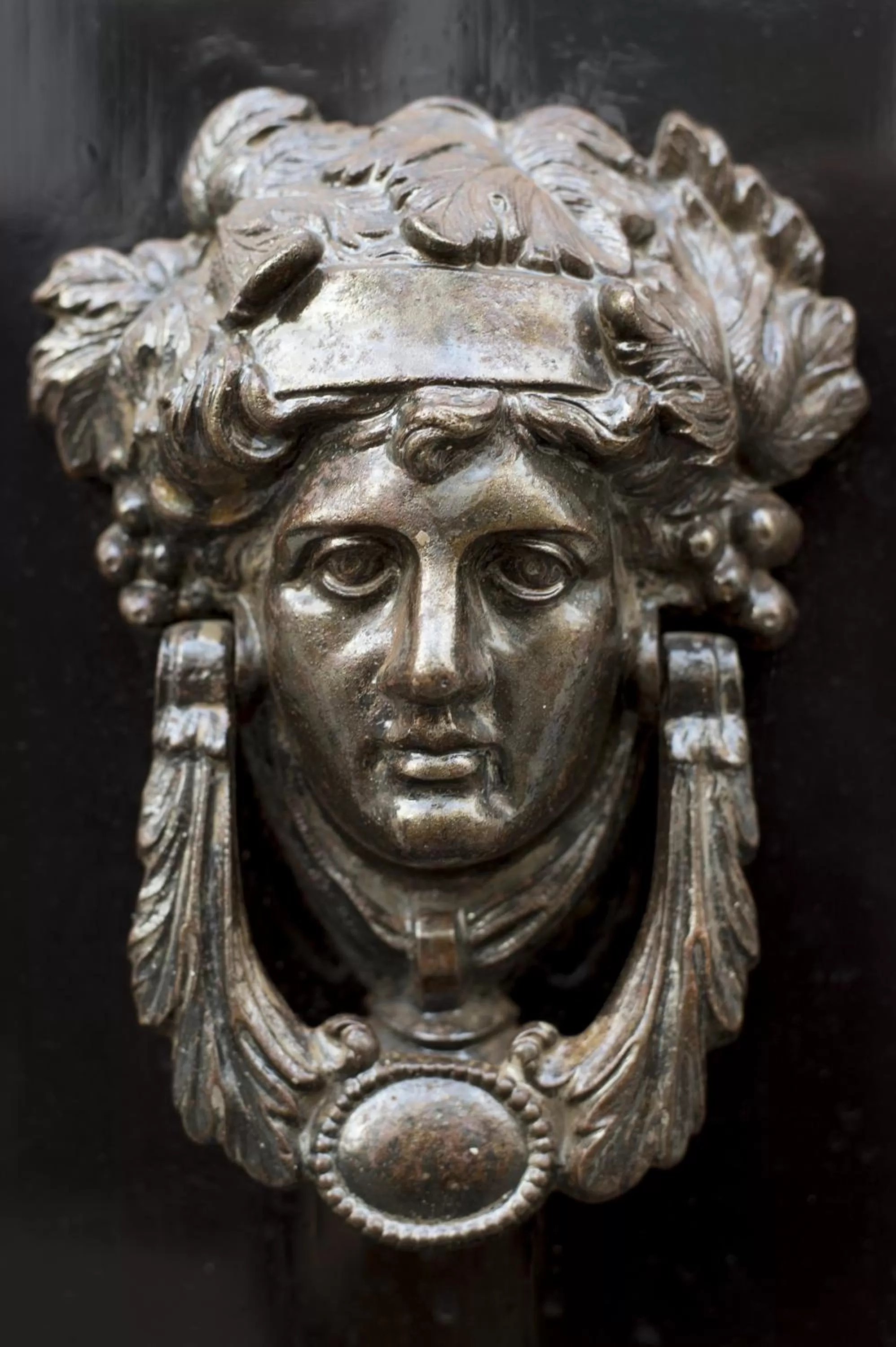 Facade/entrance in Zocher6 a monumental town house in the city center