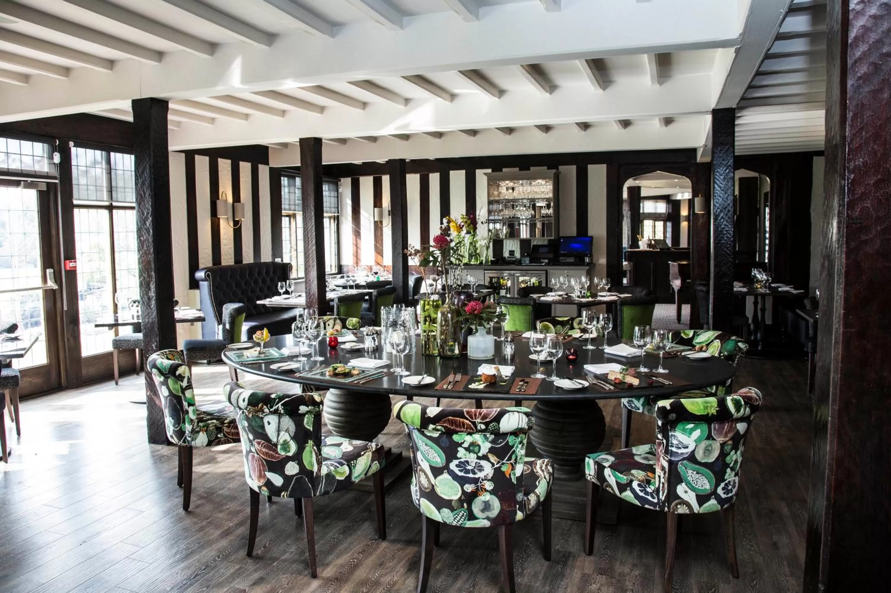 Restaurant/places to eat in Hogarths Stone Manor