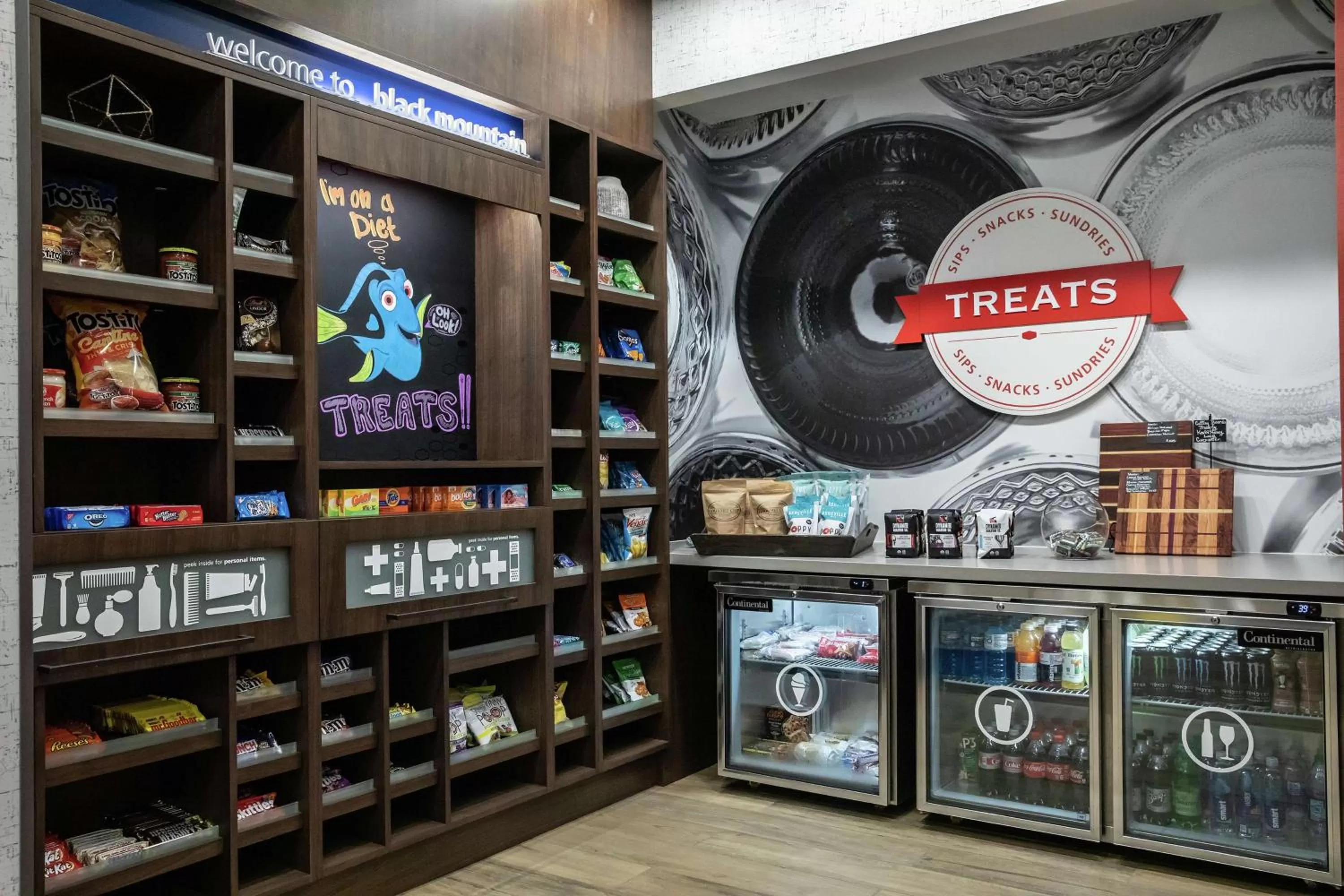 Restaurant/places to eat in Hampton Inn Black Mountain