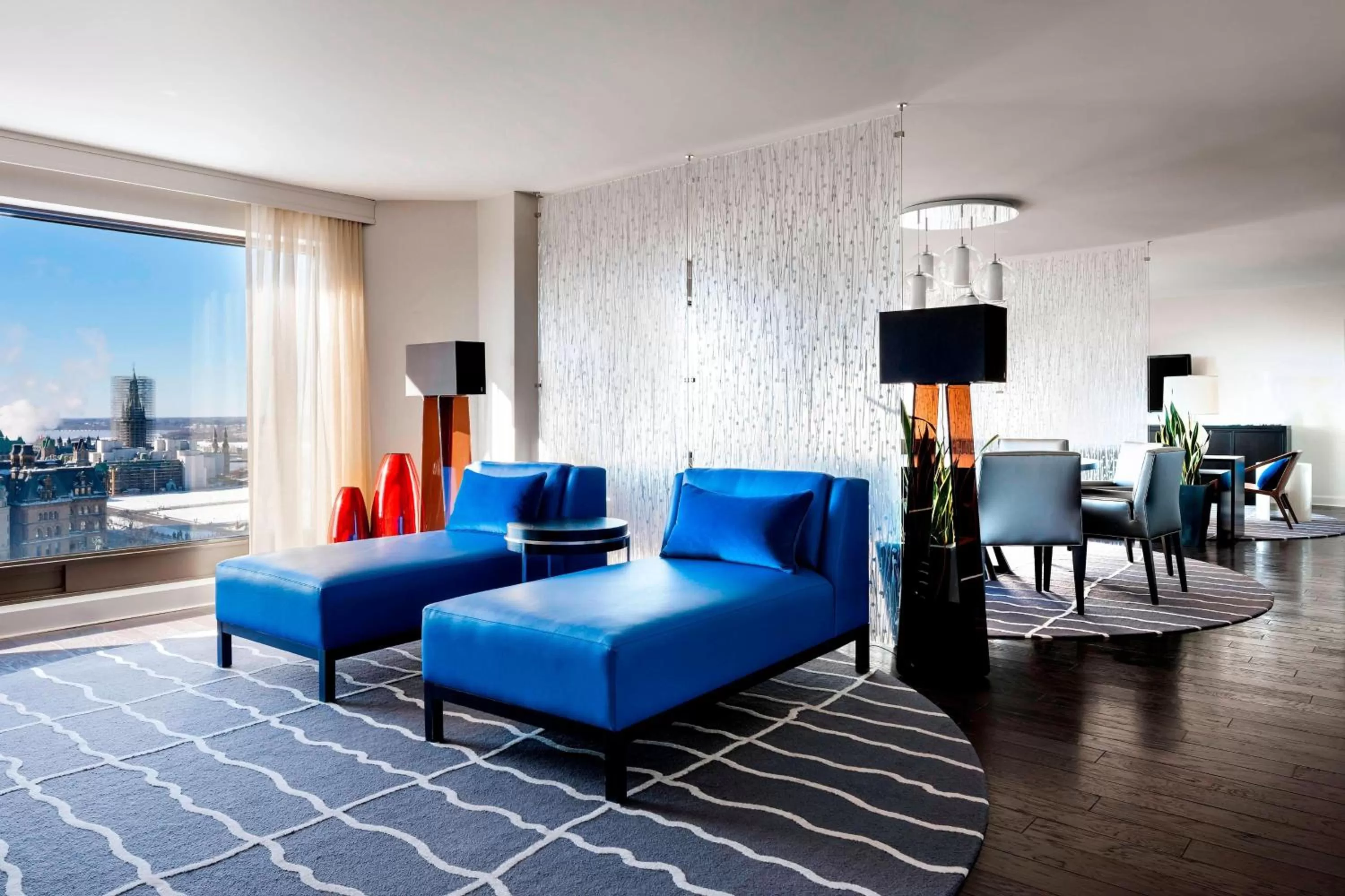 Living room in The Westin Ottawa
