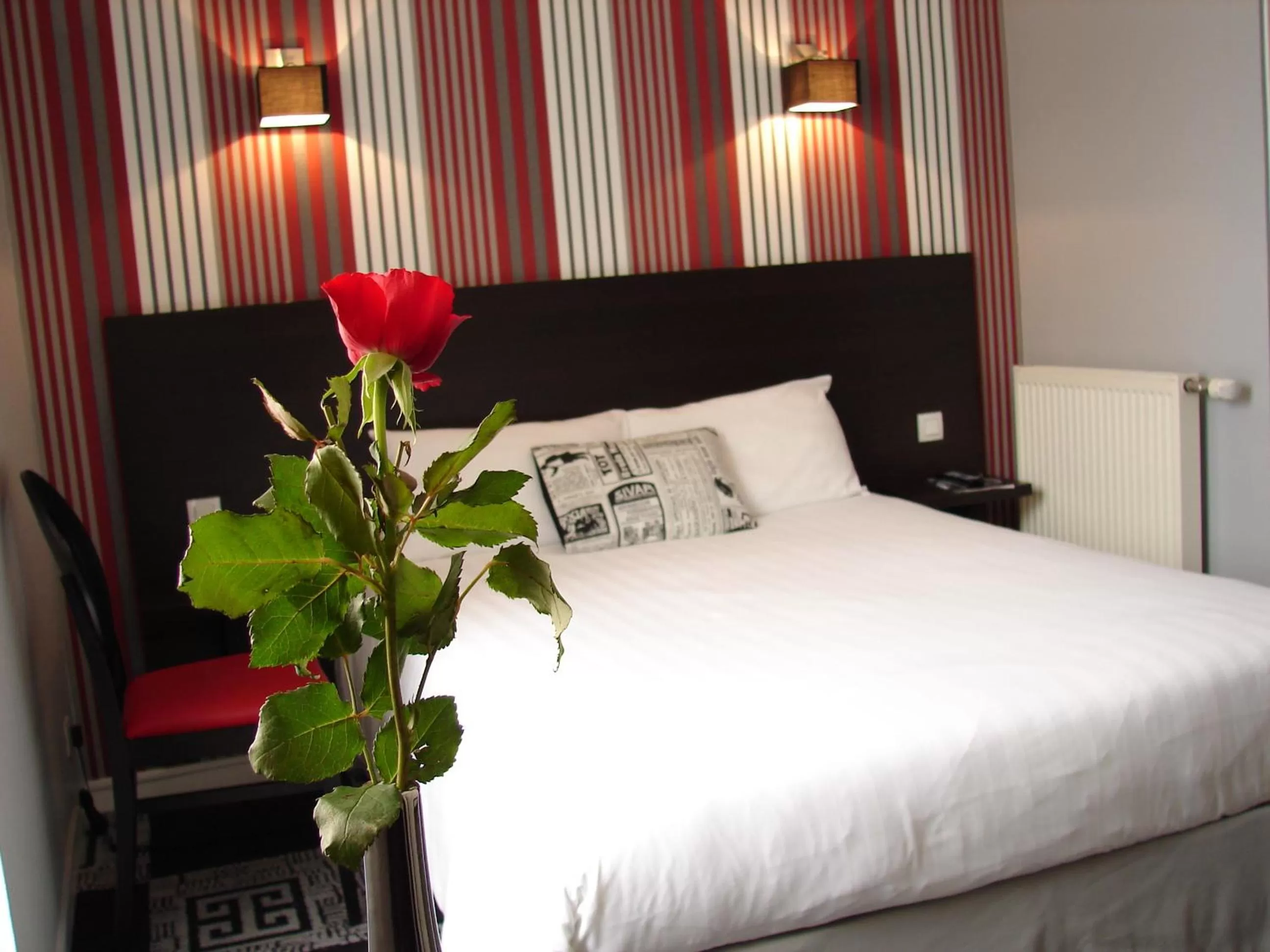 Bed in Logis Hotel - Le Charleston