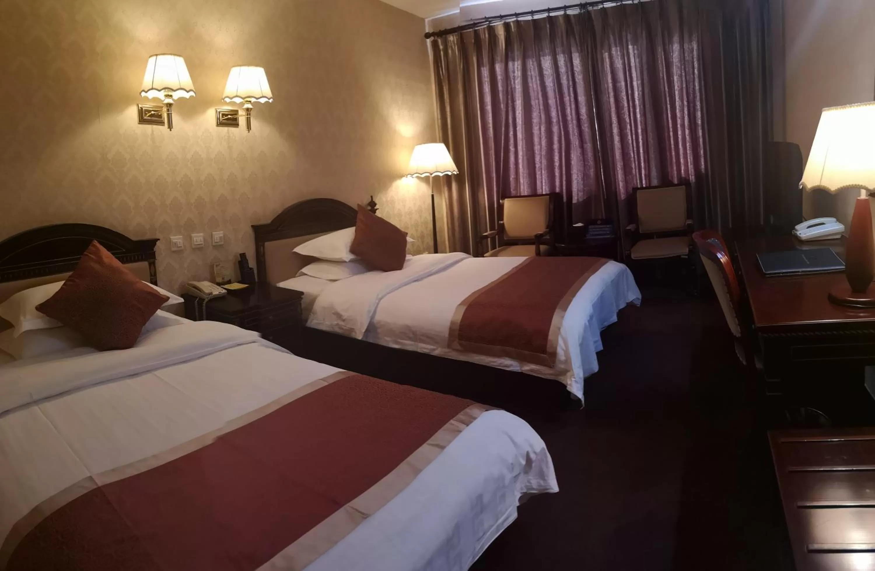 Superior Twin Room in Beijing Commercial Business Hotel