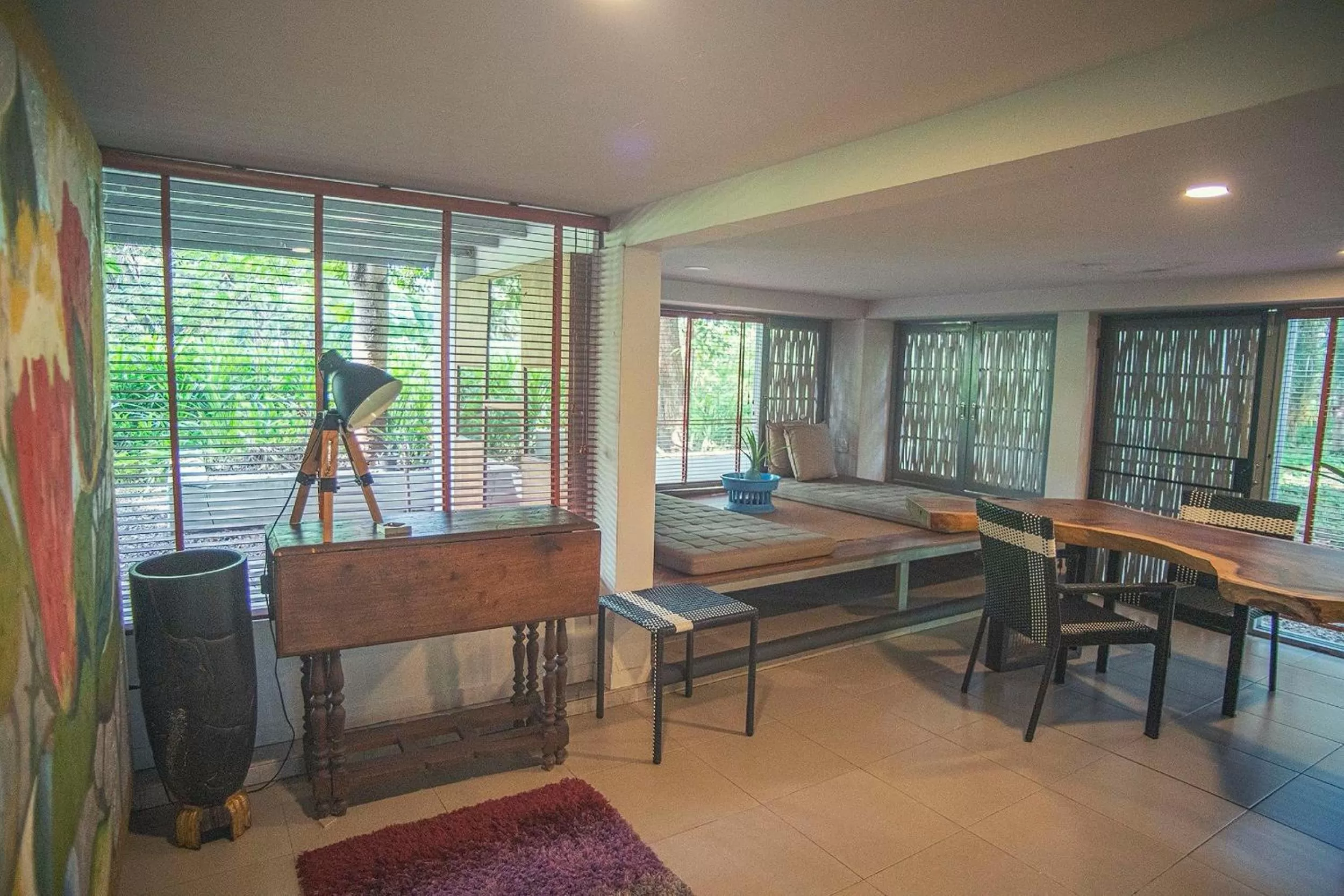 Dining area in Baan Suan Residence เฮือนพักบ้านสวน