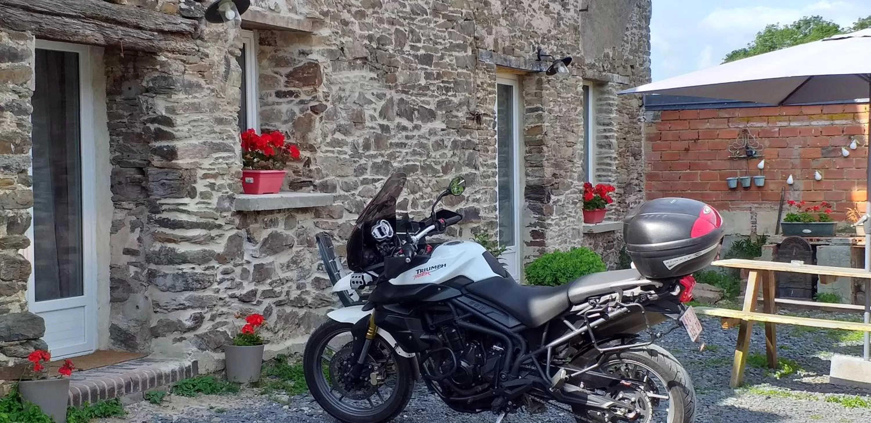 Facade/entrance in La Petite Houssaye