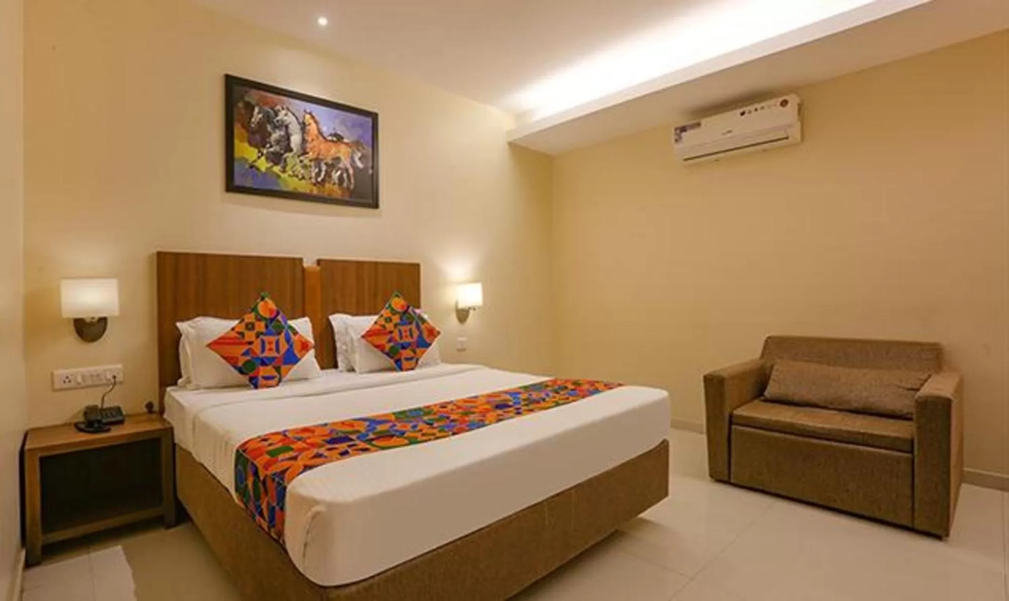 Bed in FabHotel Royal International - Nr Mumbai International Airport