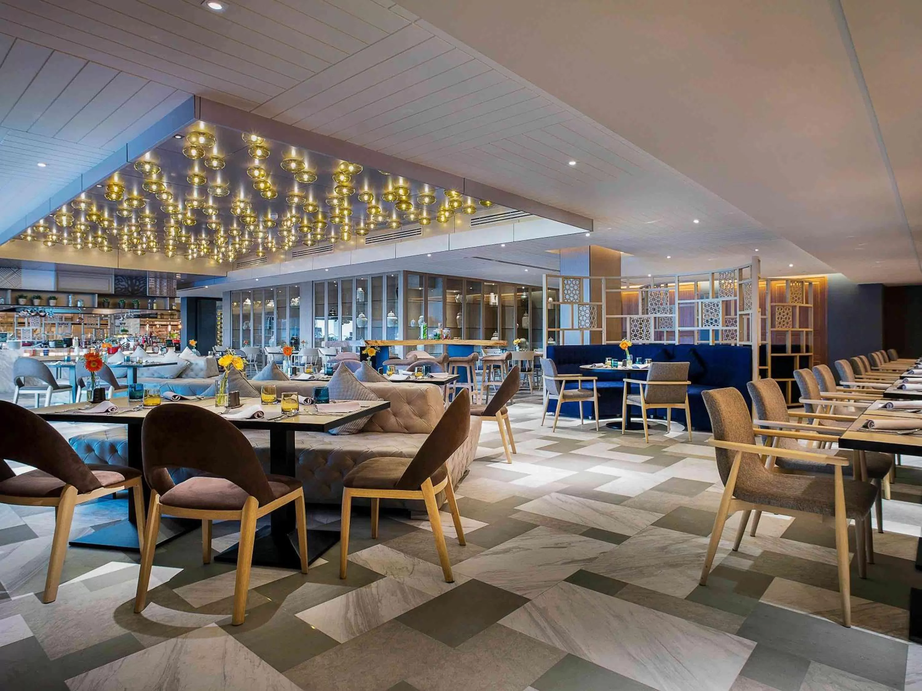 Restaurant/places to eat in Novotel Bangkok Sukhumvit 20