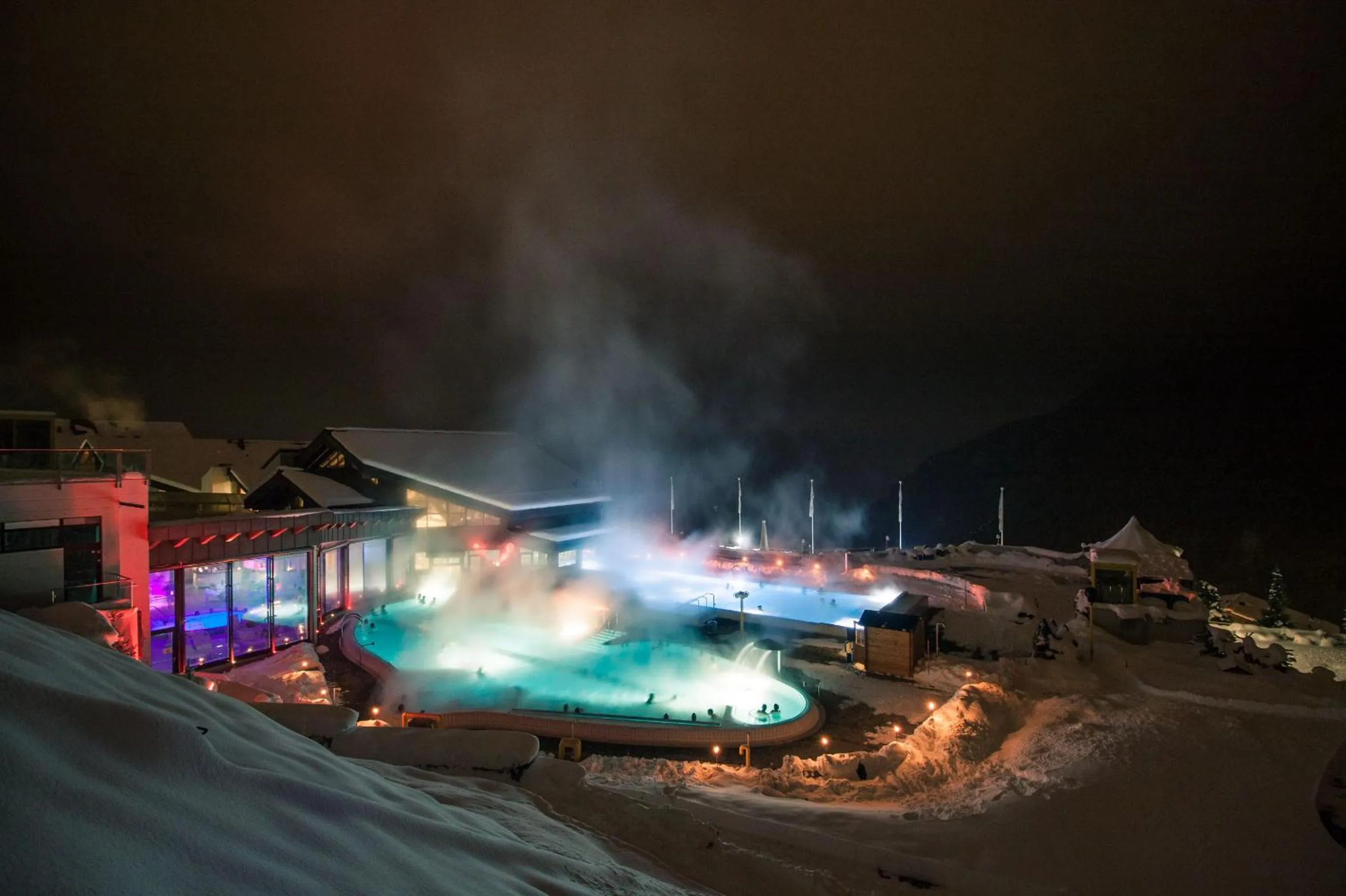 Hot Spring Bath in Hôtel Les Bains d'Ovronnaz