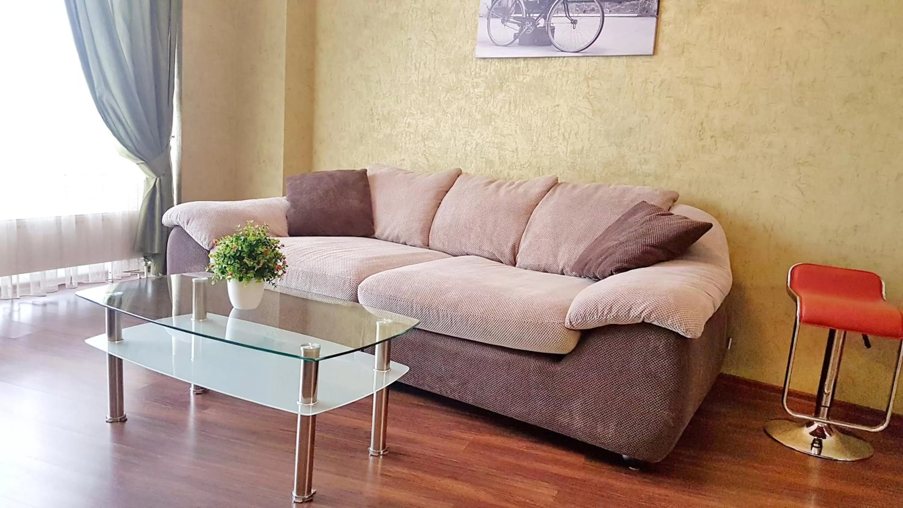 Seating area in Best Apartments in Most City, River View