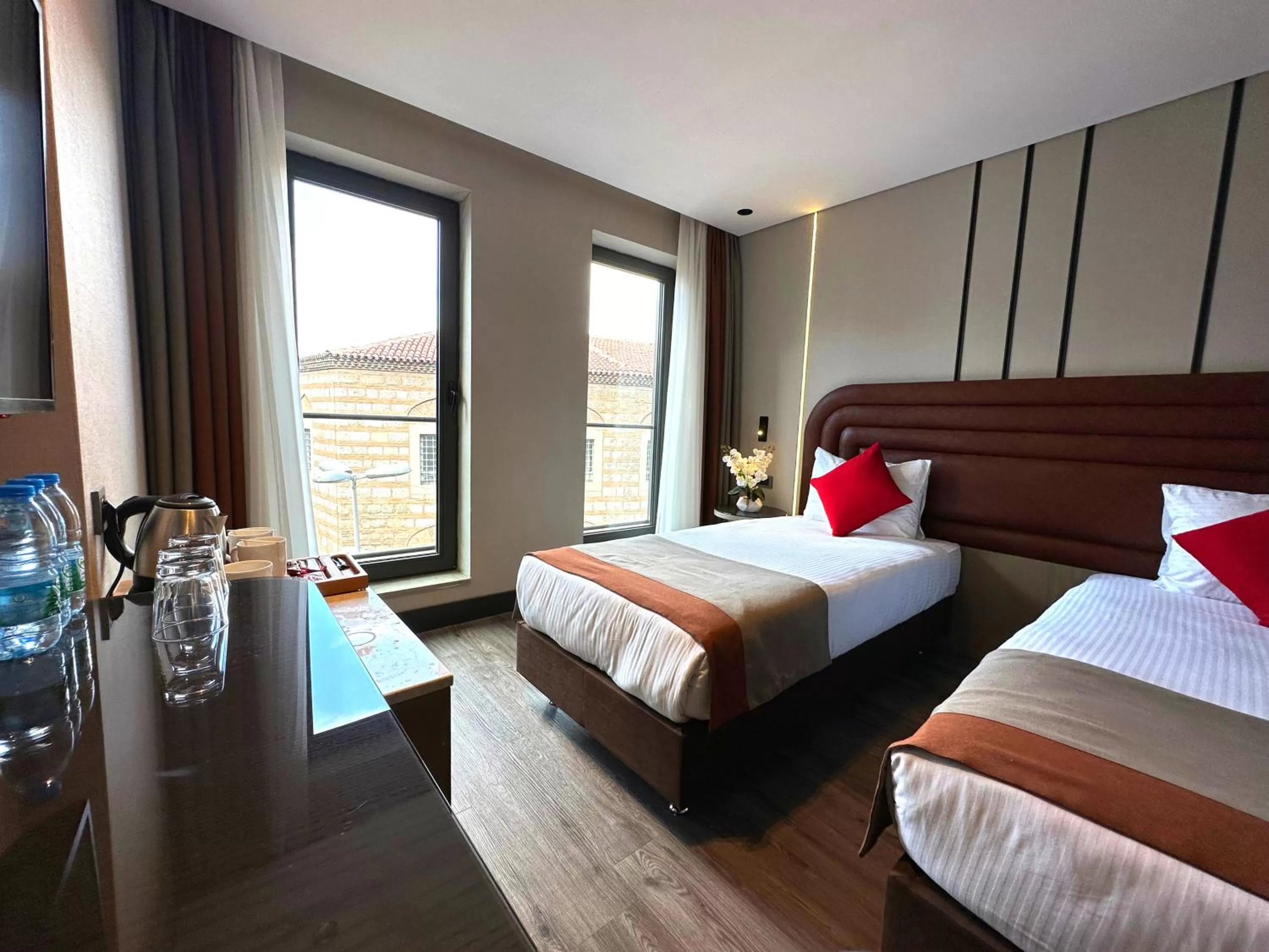 Bed in Edition Old City Hotel