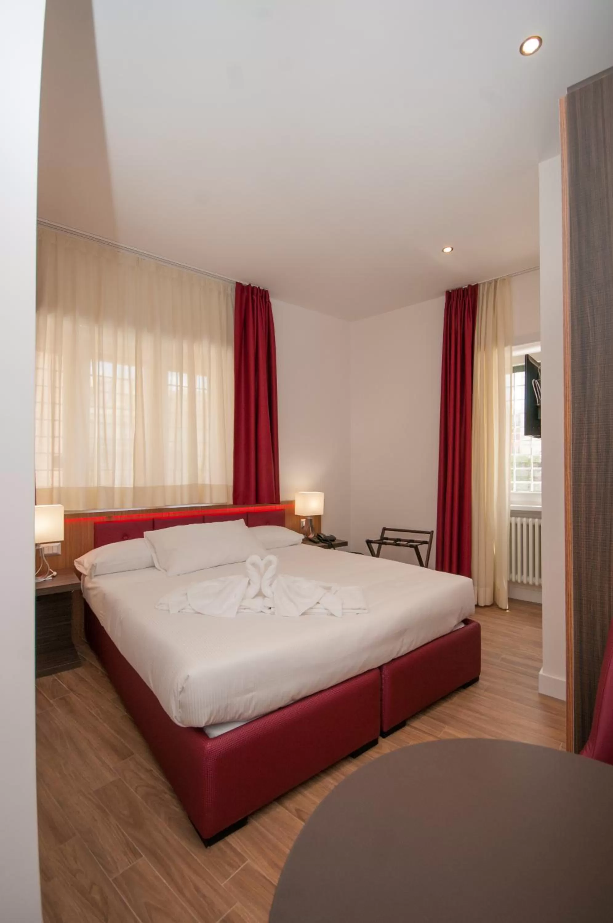 Photo of the whole room, Bed in Vatican Relais Rome Suite