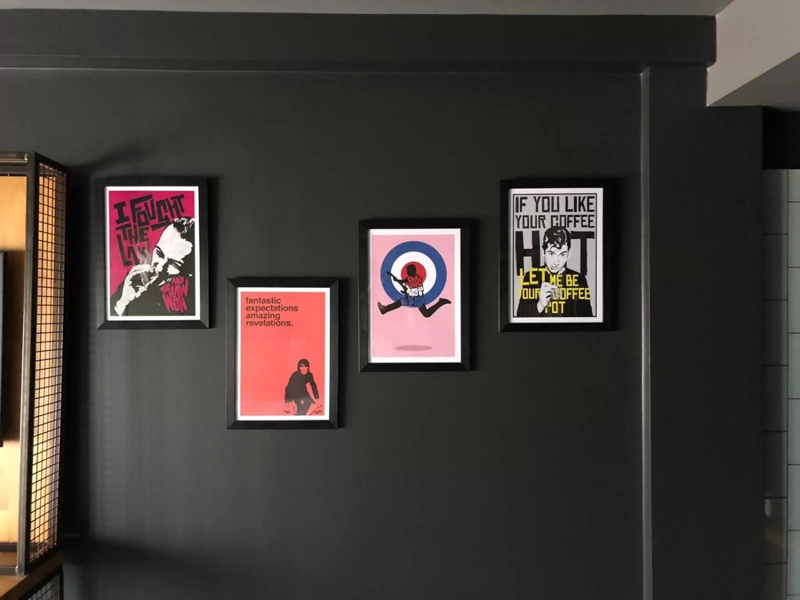 Logo/Certificate/Sign in The Baltic Hotel