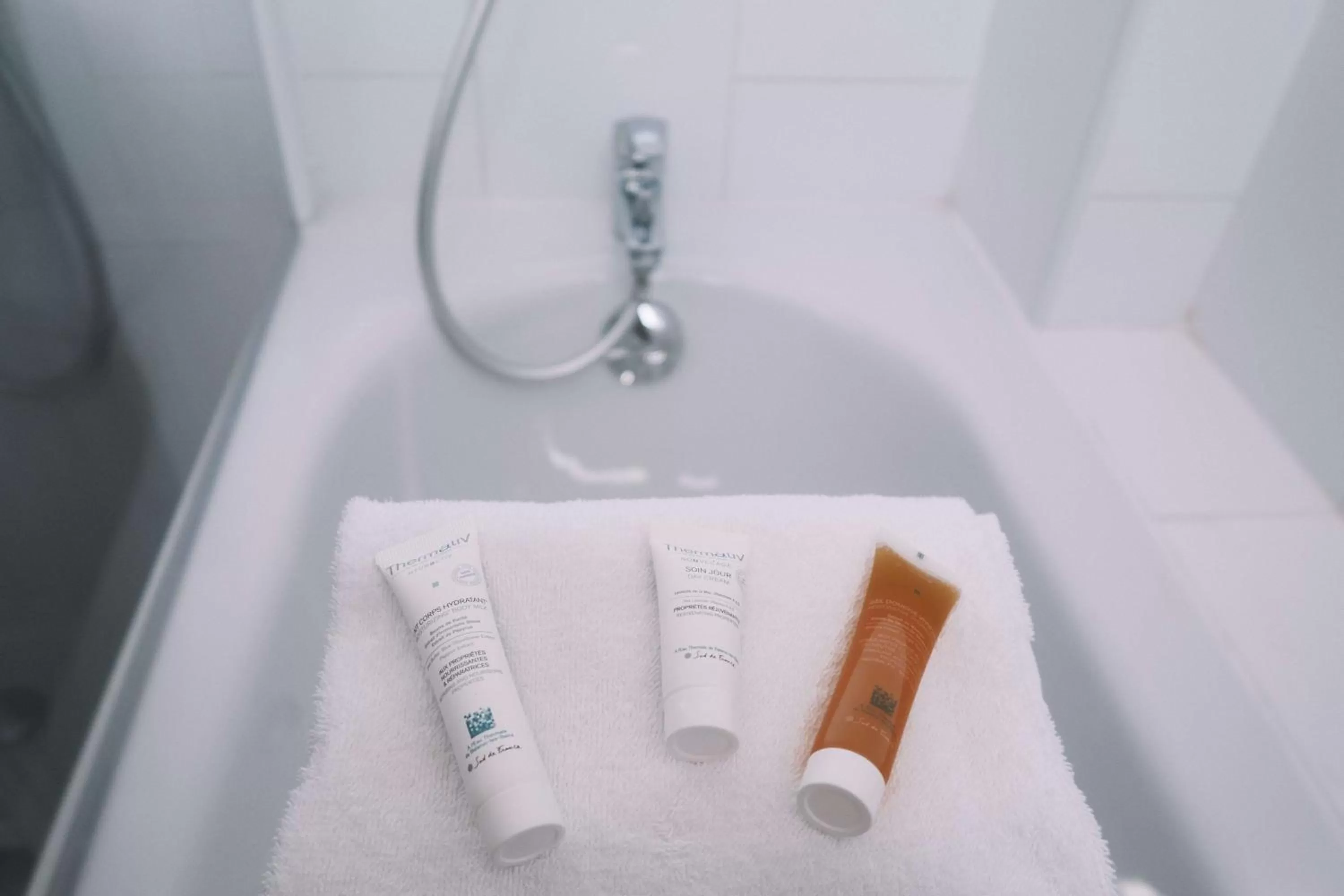 Photo of the whole room in Best Western Hôtel des Thermes - Balaruc les Bains Sète